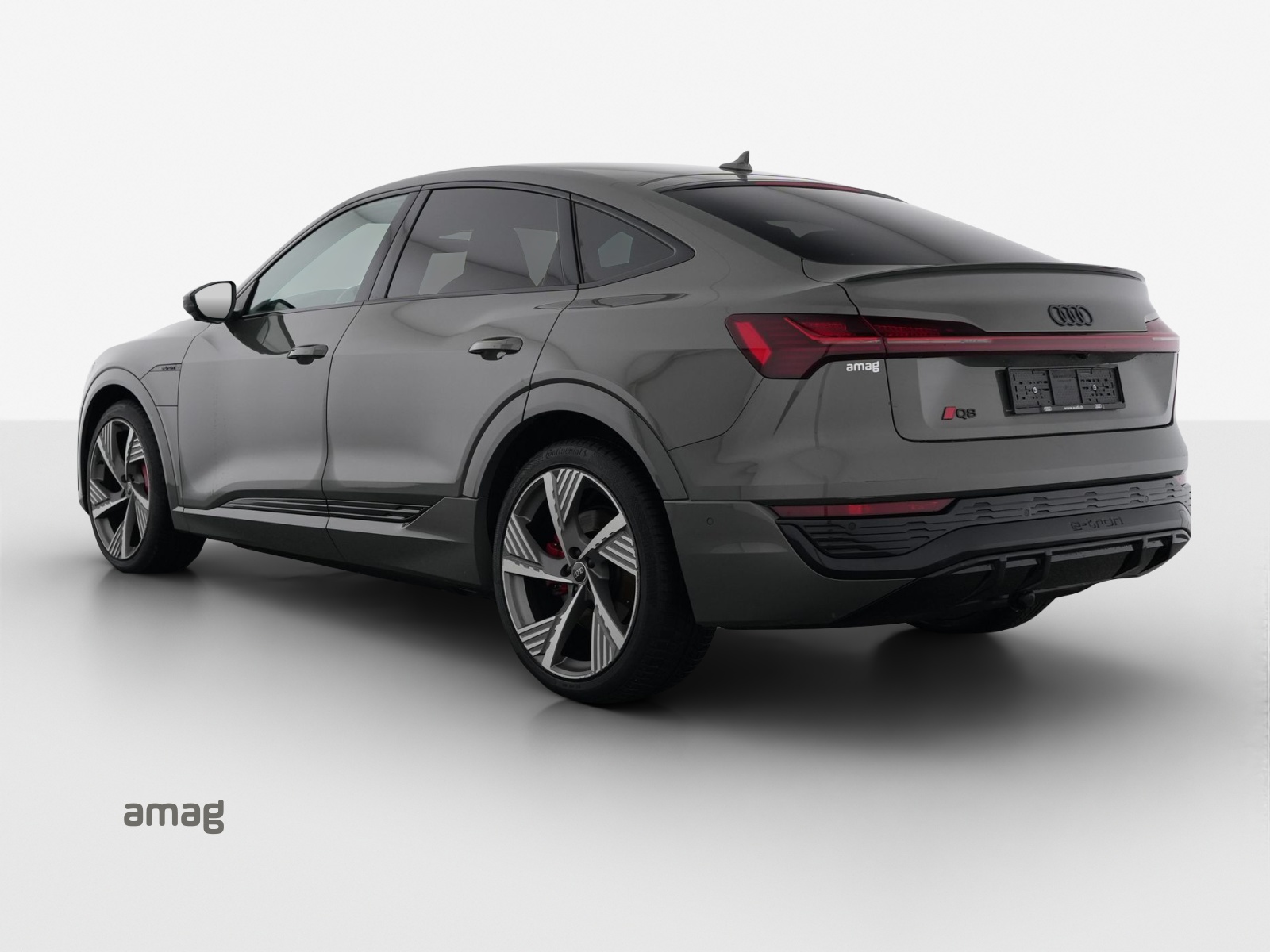 AUDI Q8 Sportback 55 e-tron Black Edition quattro-showroom-element-2
