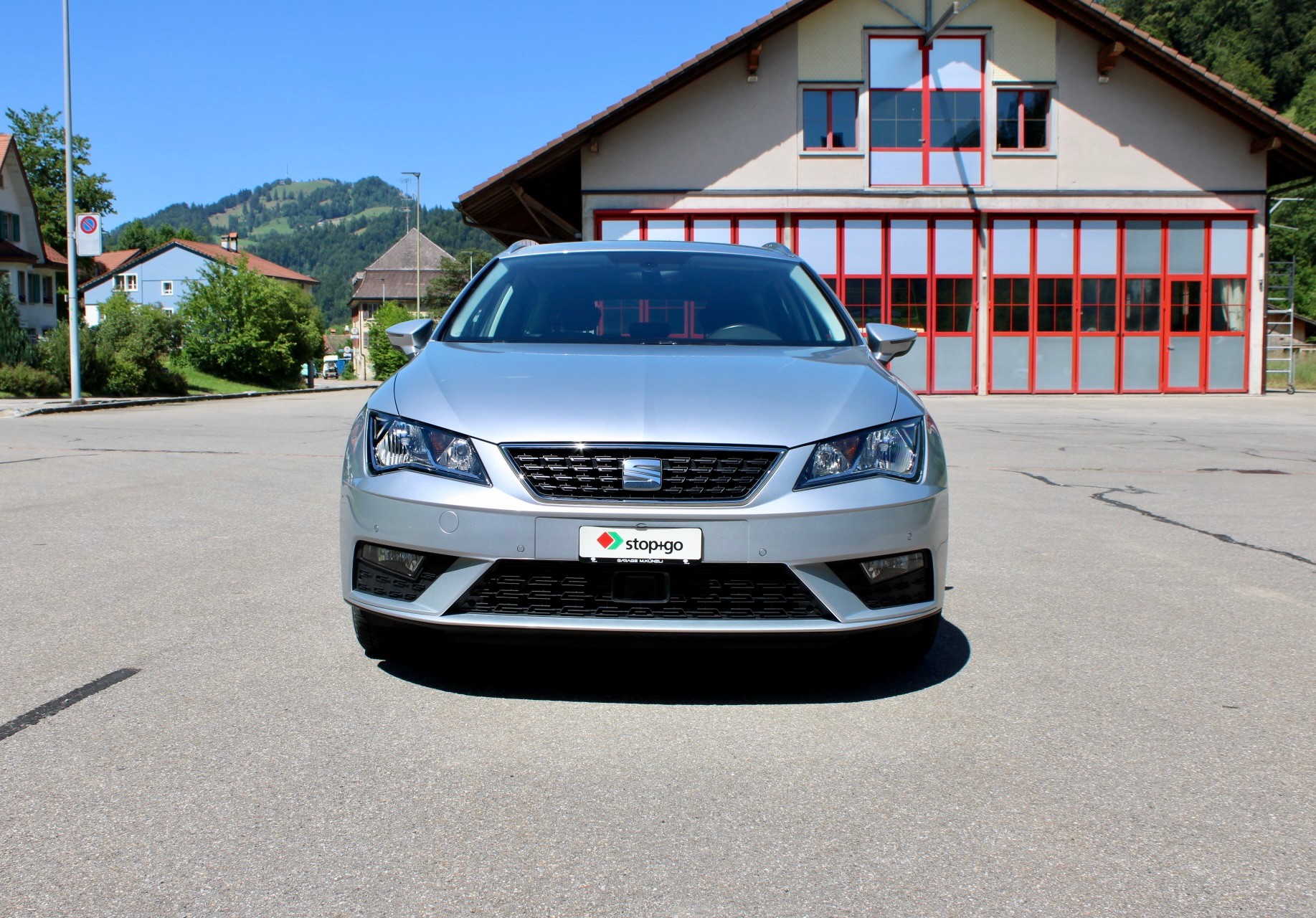 SEAT Leon ST 1.6 TDI CR Style DSG-showroom-element-1