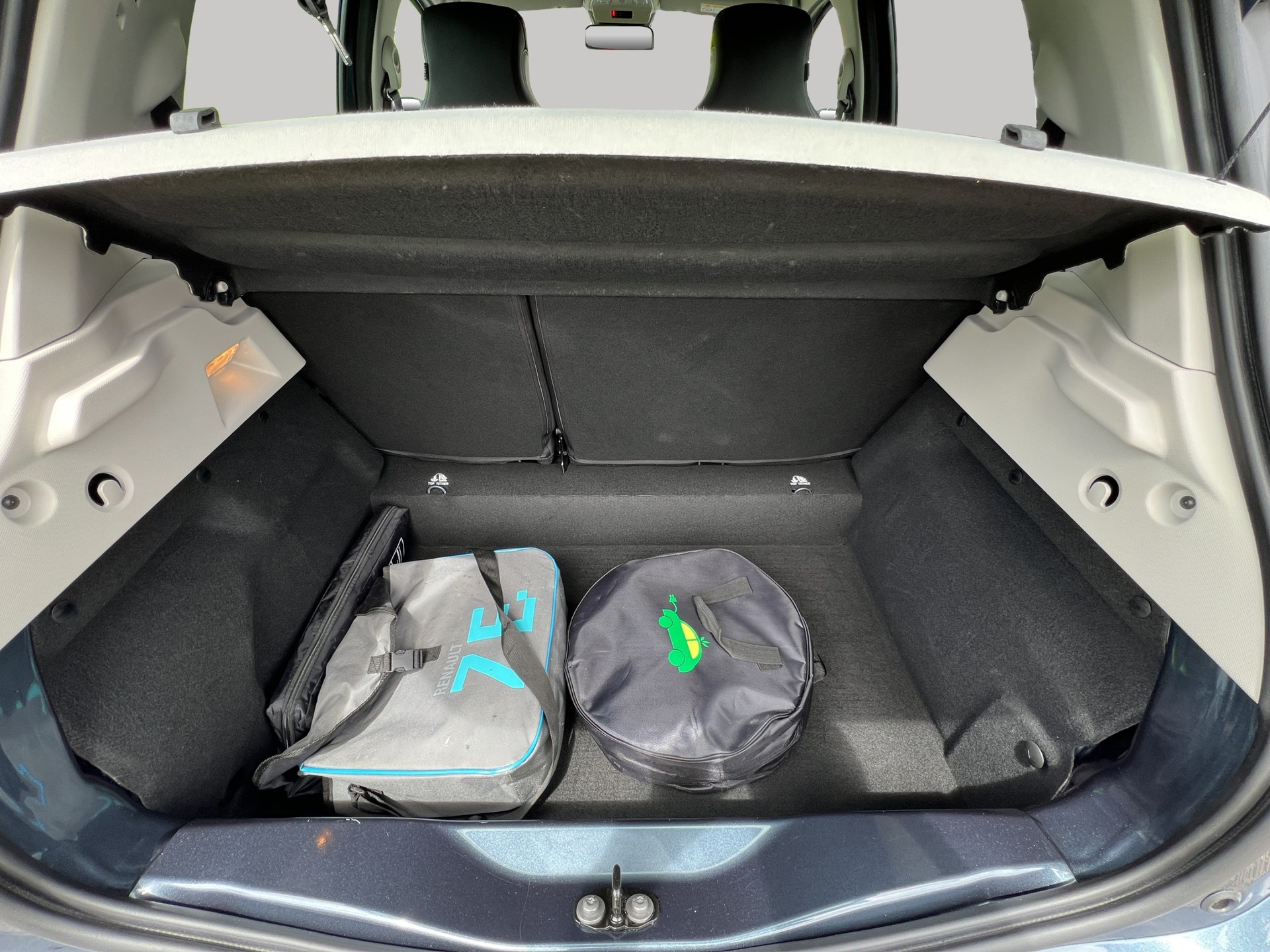 RENAULT Zoe Intens R135 (incl. Batterie)-image-8