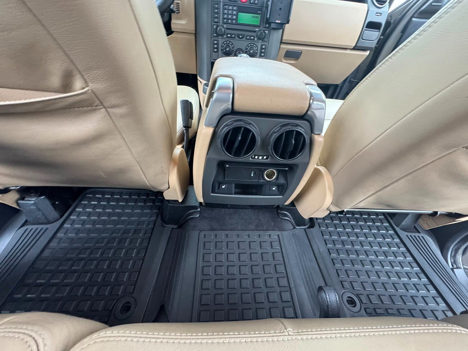 LAND ROVER Discovery 2.7d V6 HSE Automatic-image-8