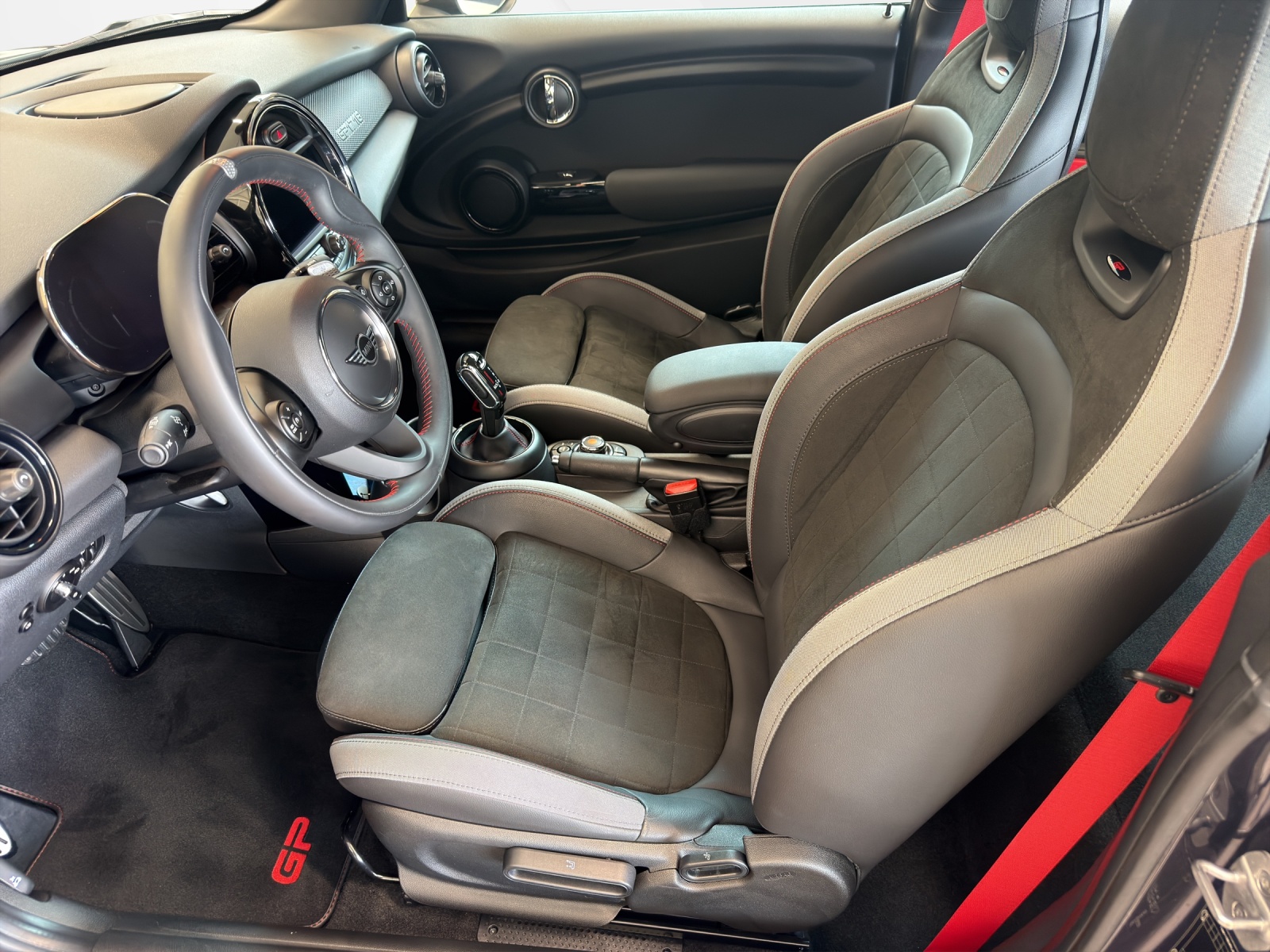 MINI John Cooper Works GP-image-9