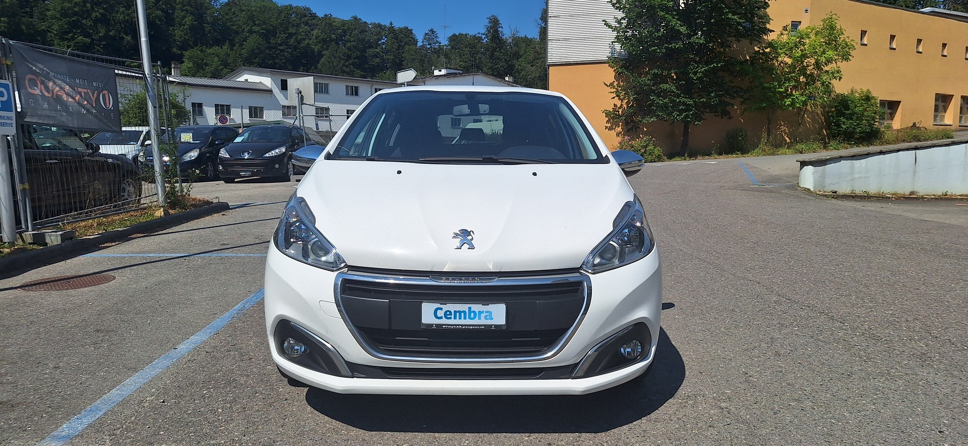 PEUGEOT 208 1.2 PureTech Active-showroom-element-1