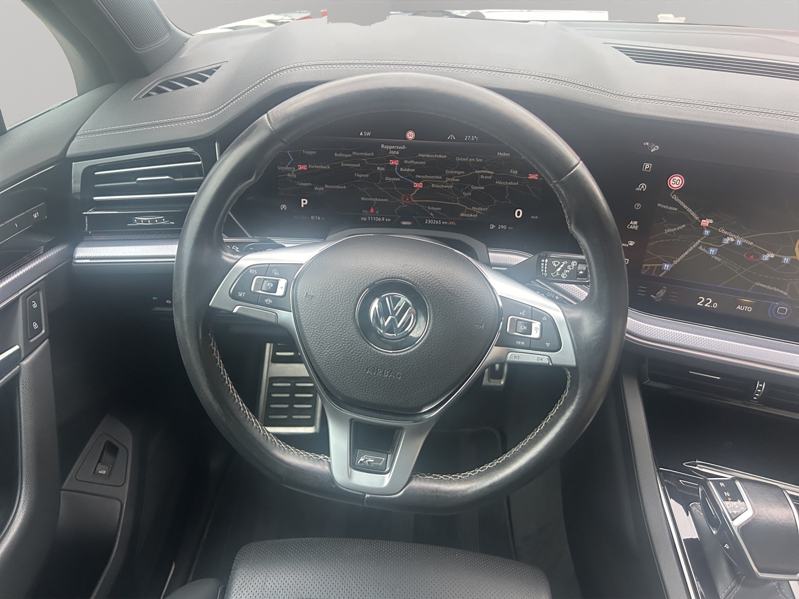 VW Touareg 3.0 TDI R Line Tiptronic-image-15