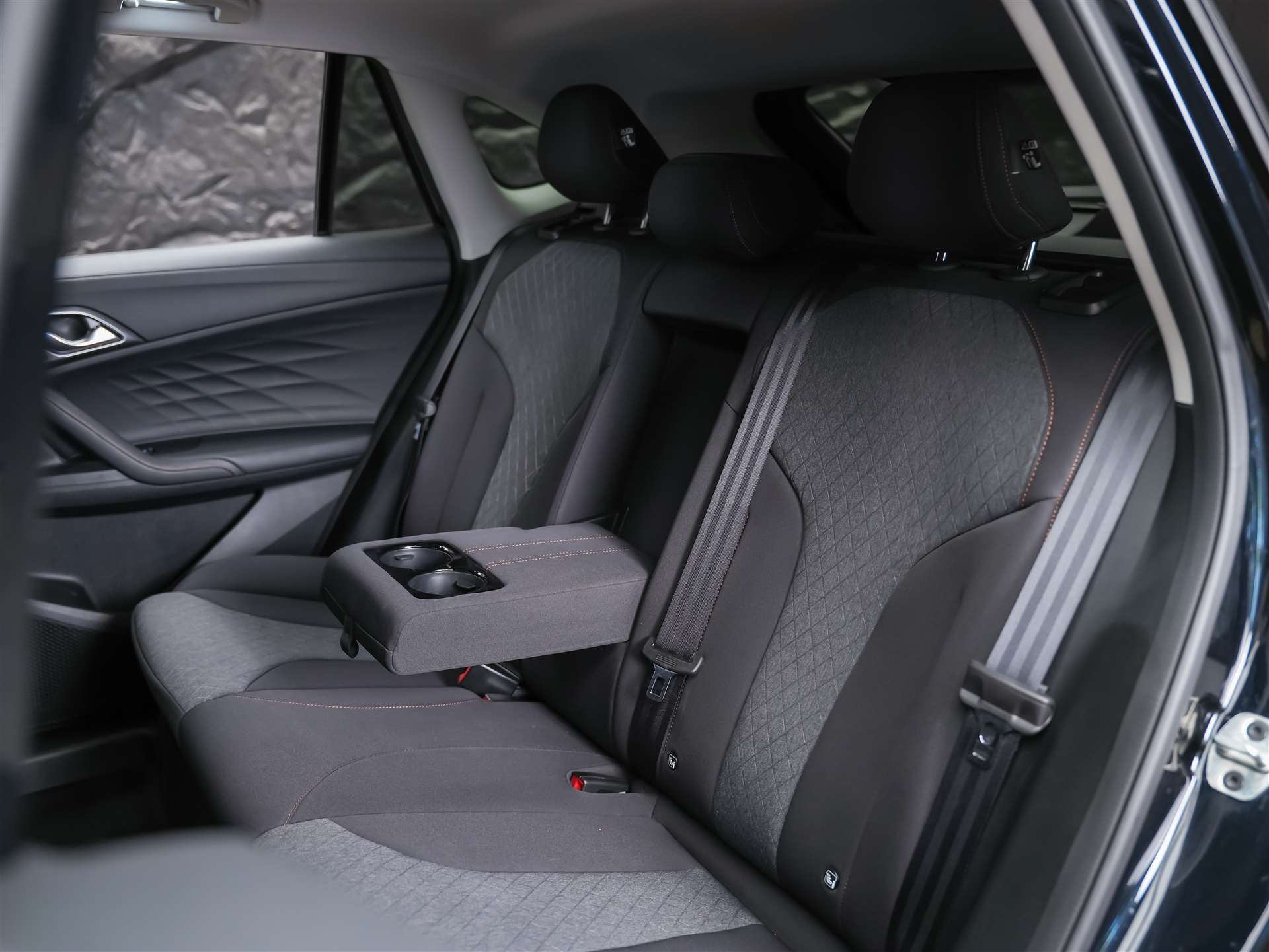 MG HS 1.5 T Comfort Automat *Werksgarantie*Rückfahrkamera*Abstandsregler*-image-11