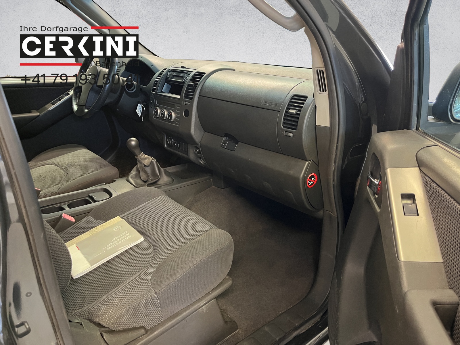 NISSAN Navara Double Cab SE 2.5 TDI 4WD-image-6