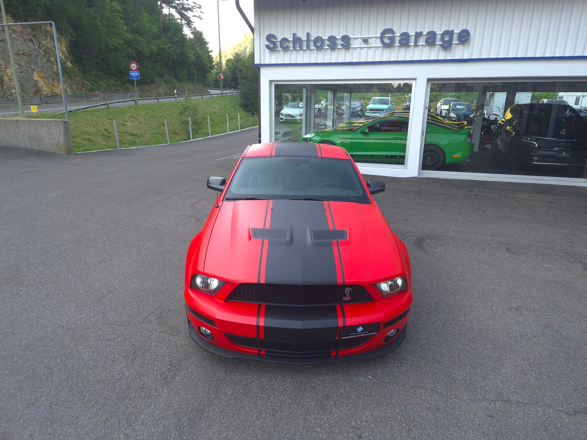 FORD Mustang Shelby GT500 SVT-showroom-element-3