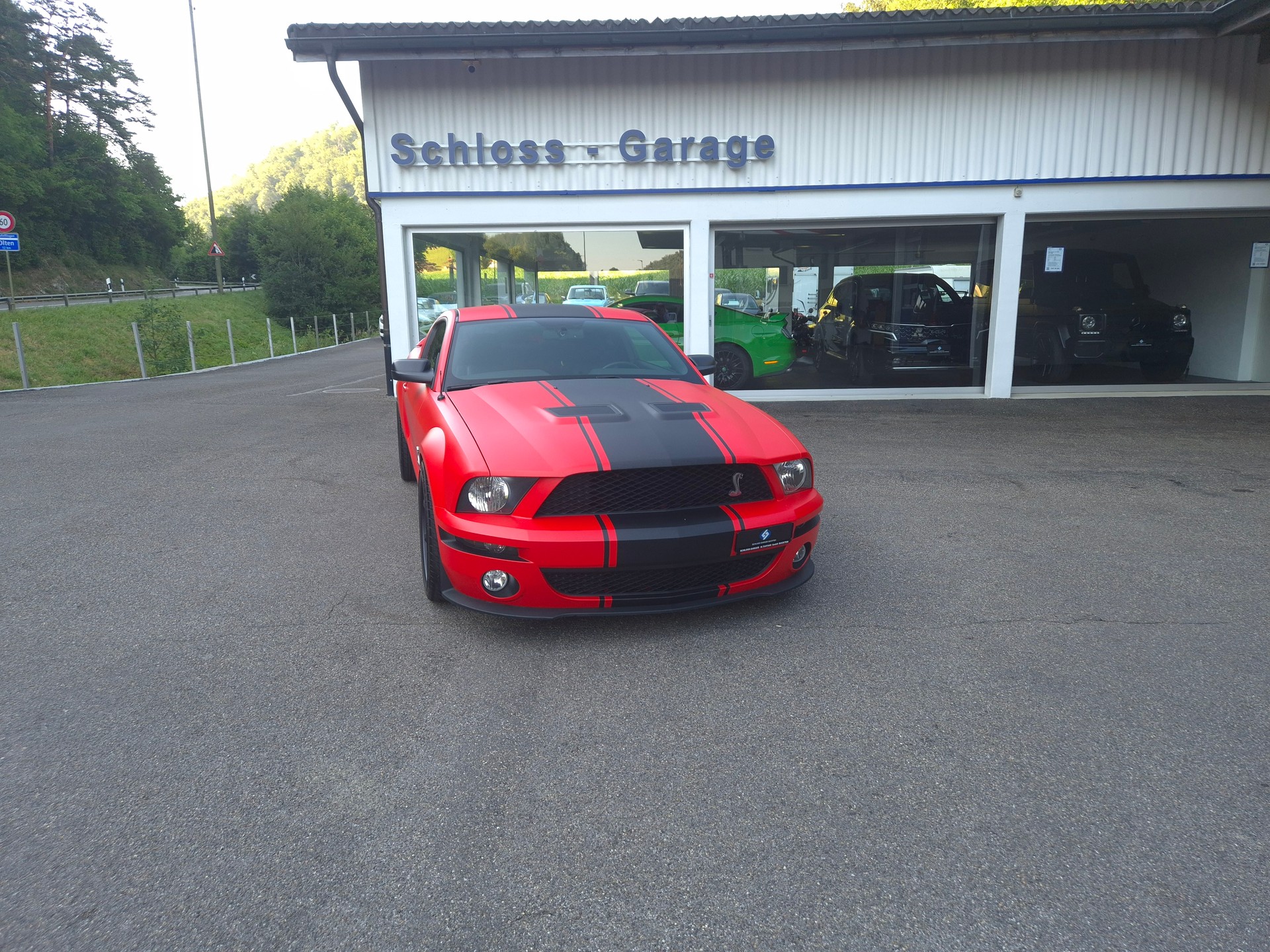 FORD Mustang Shelby GT500 SVT-showroom-element-2