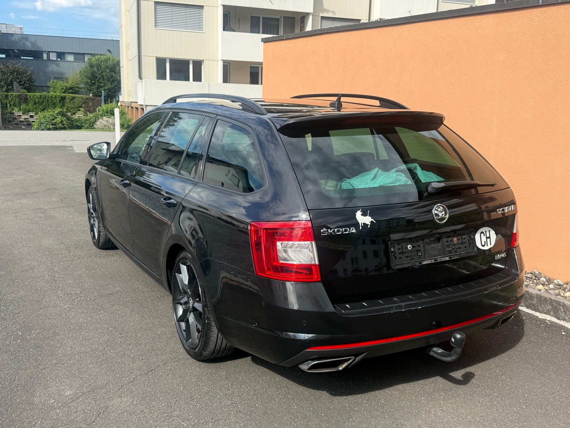 SKODA Octavia Combi 2.0 TSI RS DSG-image-4