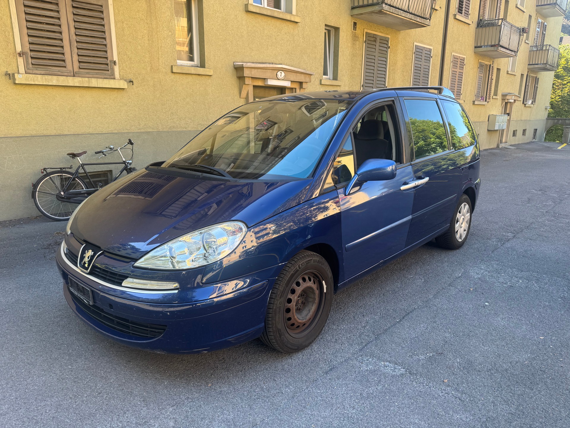 PEUGEOT 807 2.0 16V HDi (ST) Family+