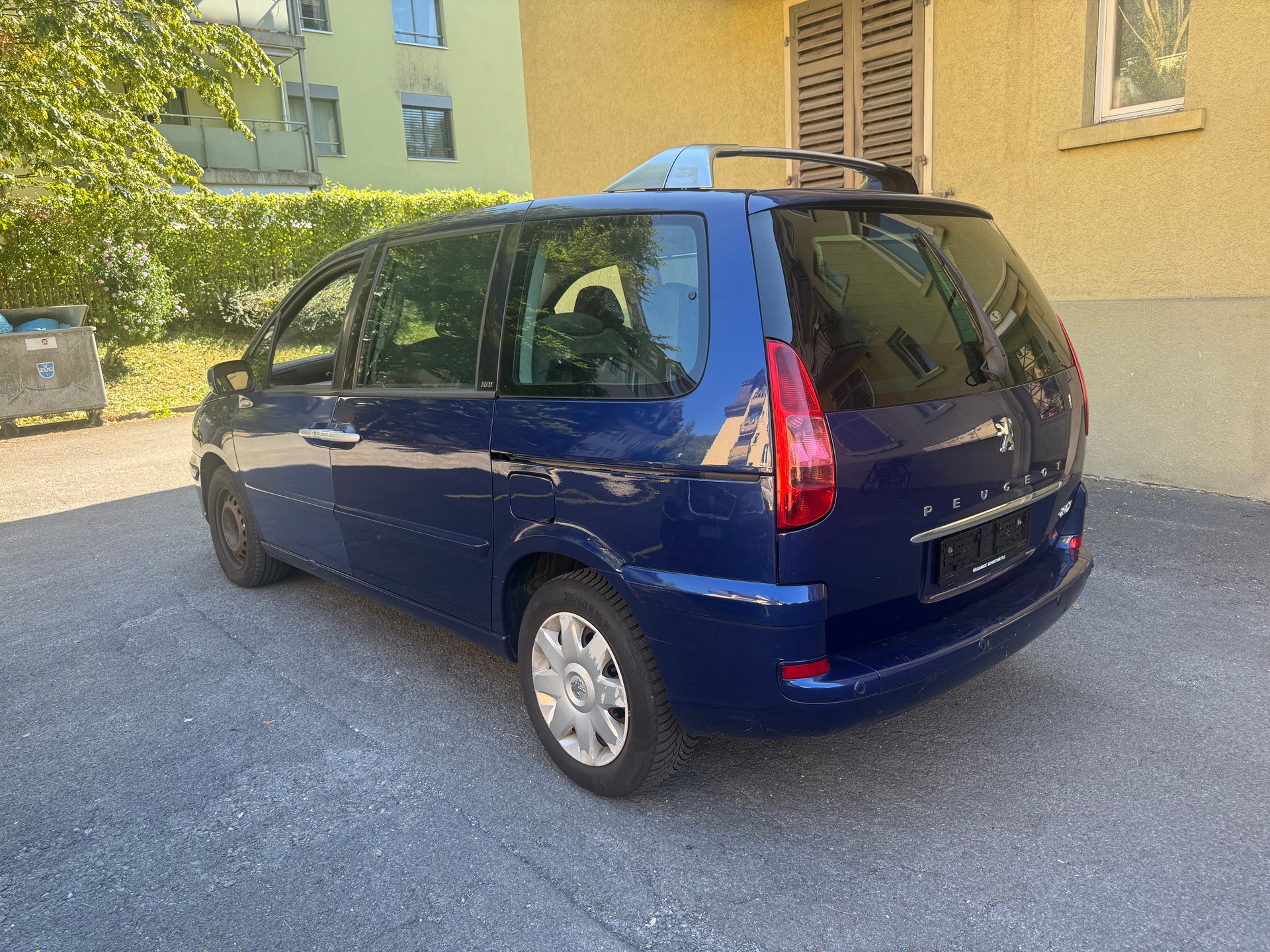 PEUGEOT 807 2.0 16V HDi (ST) Family+-image-9