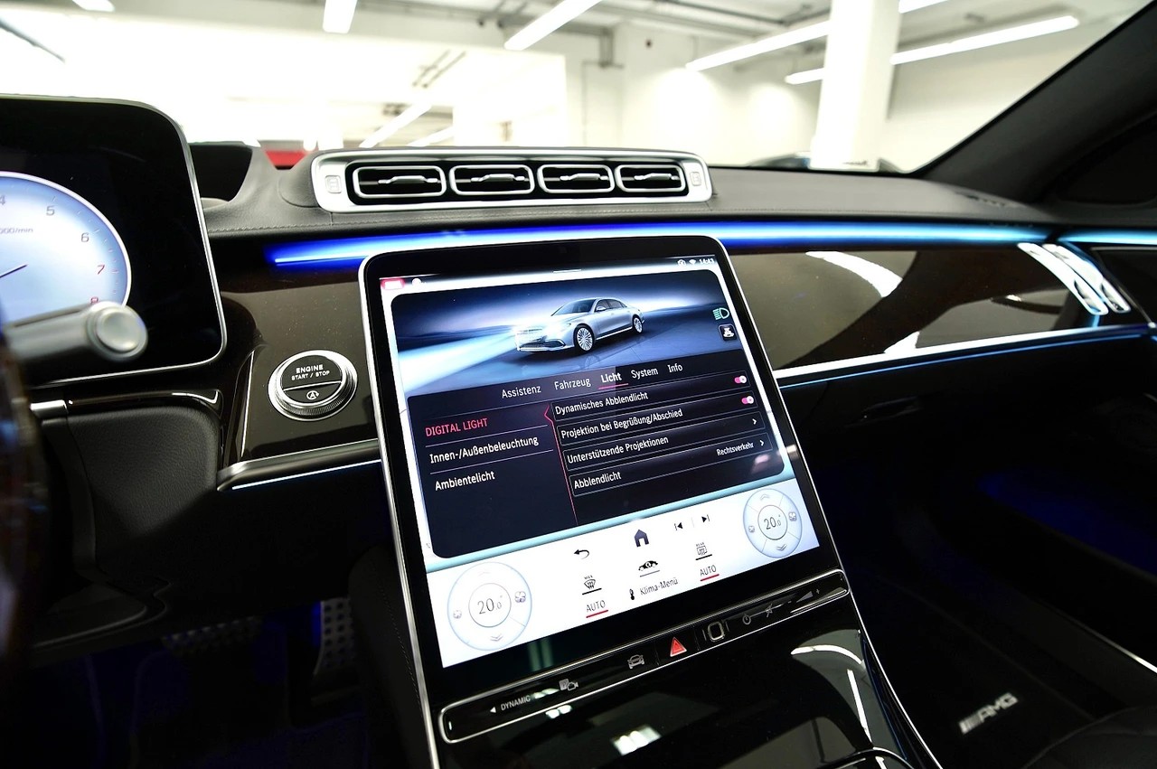 MERCEDES-BENZ S 450 L 4Matic AMG Line 9G-Tronic-image-21