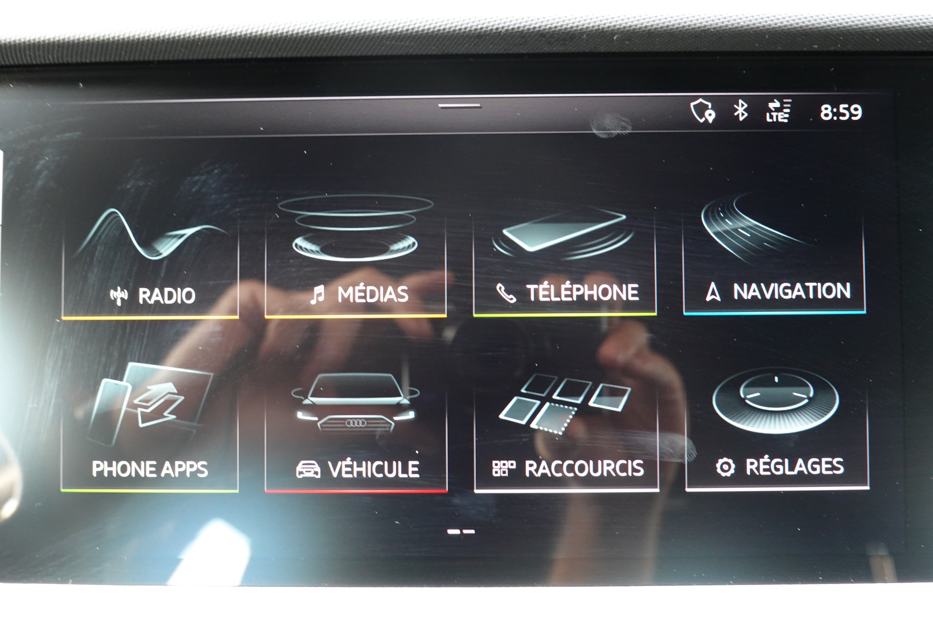 AUDI A1 Sportback 30 TFSI S Line S-tronic - "CH Auto * S-Line Inté & Exté * Service Gratuit * Jantes 17 * Temp. Adapt"-image-18