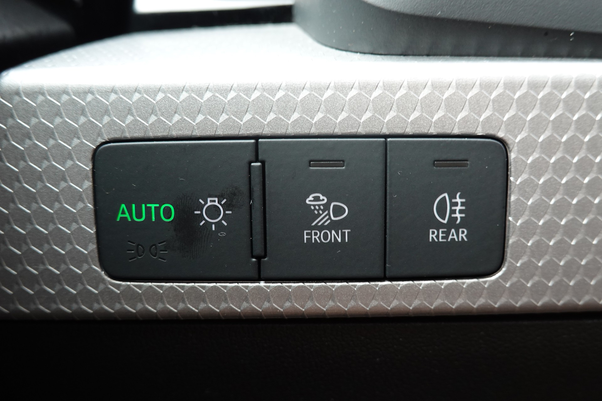AUDI A1 Sportback 30 TFSI S Line S-tronic - "CH Auto * S-Line Inté & Exté * Service Gratuit * Jantes 17 * Temp. Adapt"-image-14