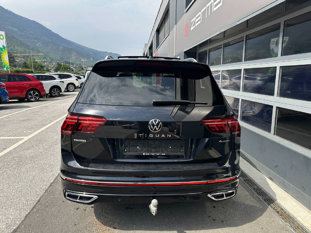 VW Tiguan Allspace 2.0 TSI R-Line DSG - CH-showroom-element-3