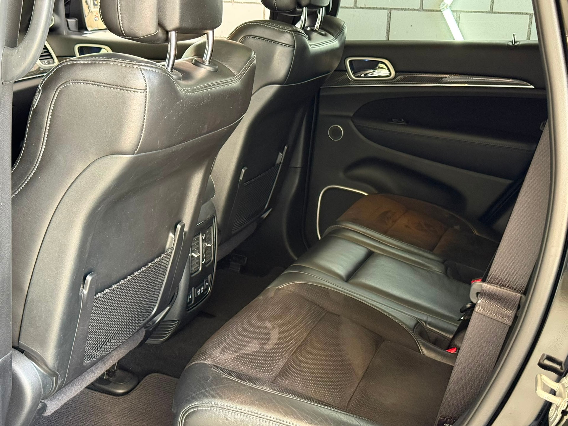 JEEP Grand Cherokee 6.4 V8 HEMI SRT8 Automatic-image-12