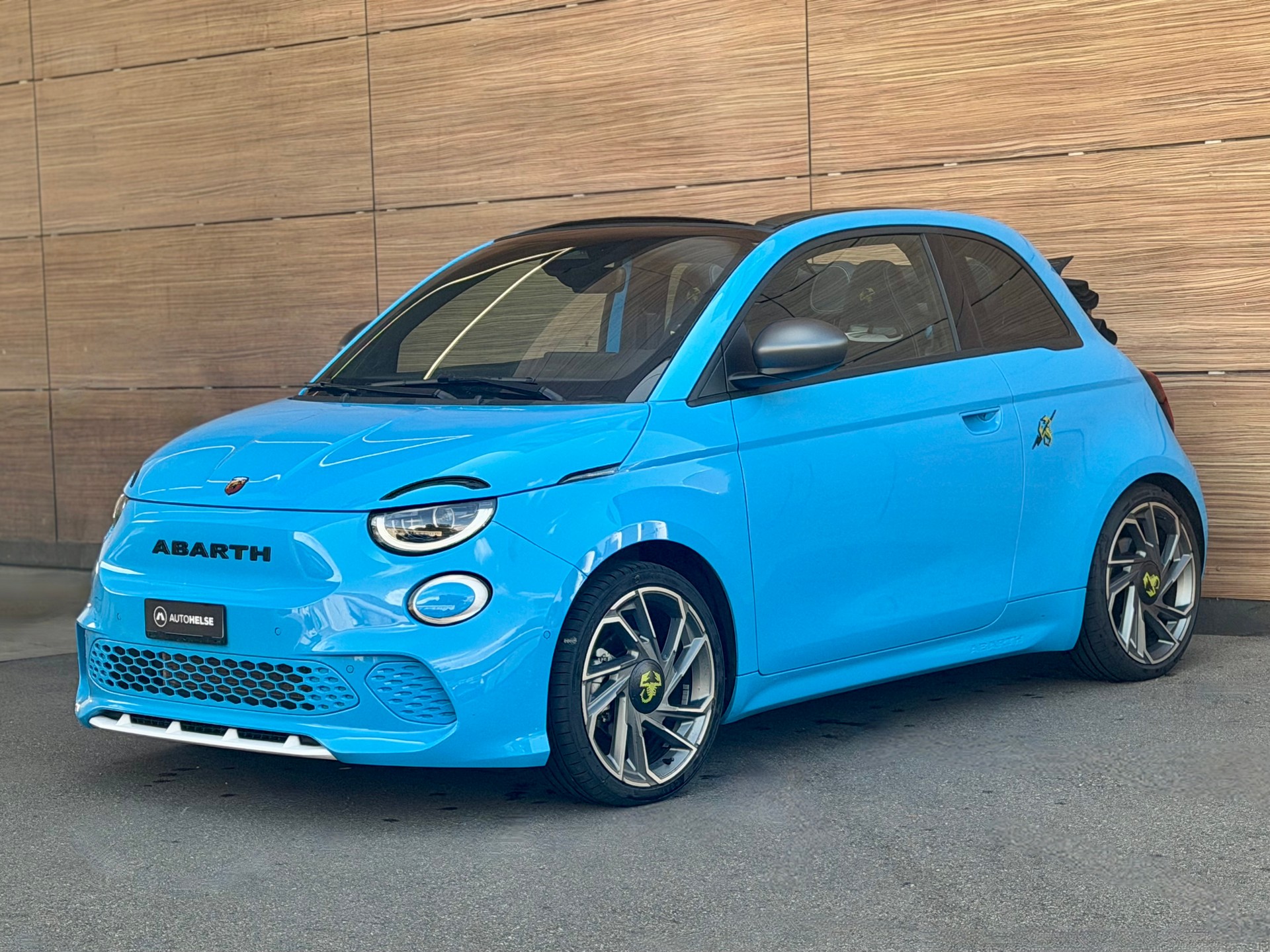 FIAT Abarth Cabrio 500e Turismo - Poison Blue -