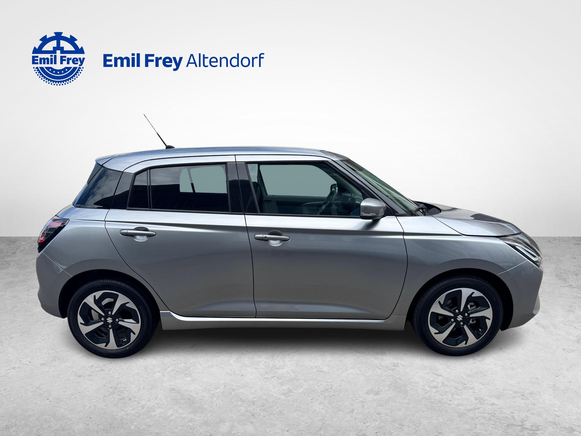 SUZUKI Swift 1.2 Compact Top Hybrid-image-4