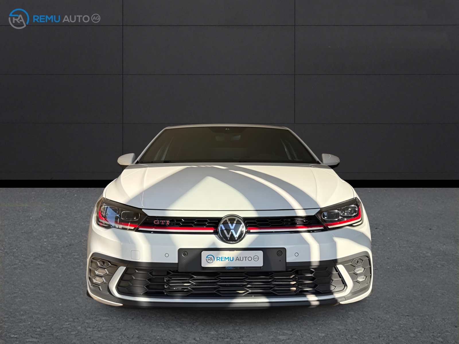 VW Polo 2.0 TSI GTI DSG-showroom-element-1