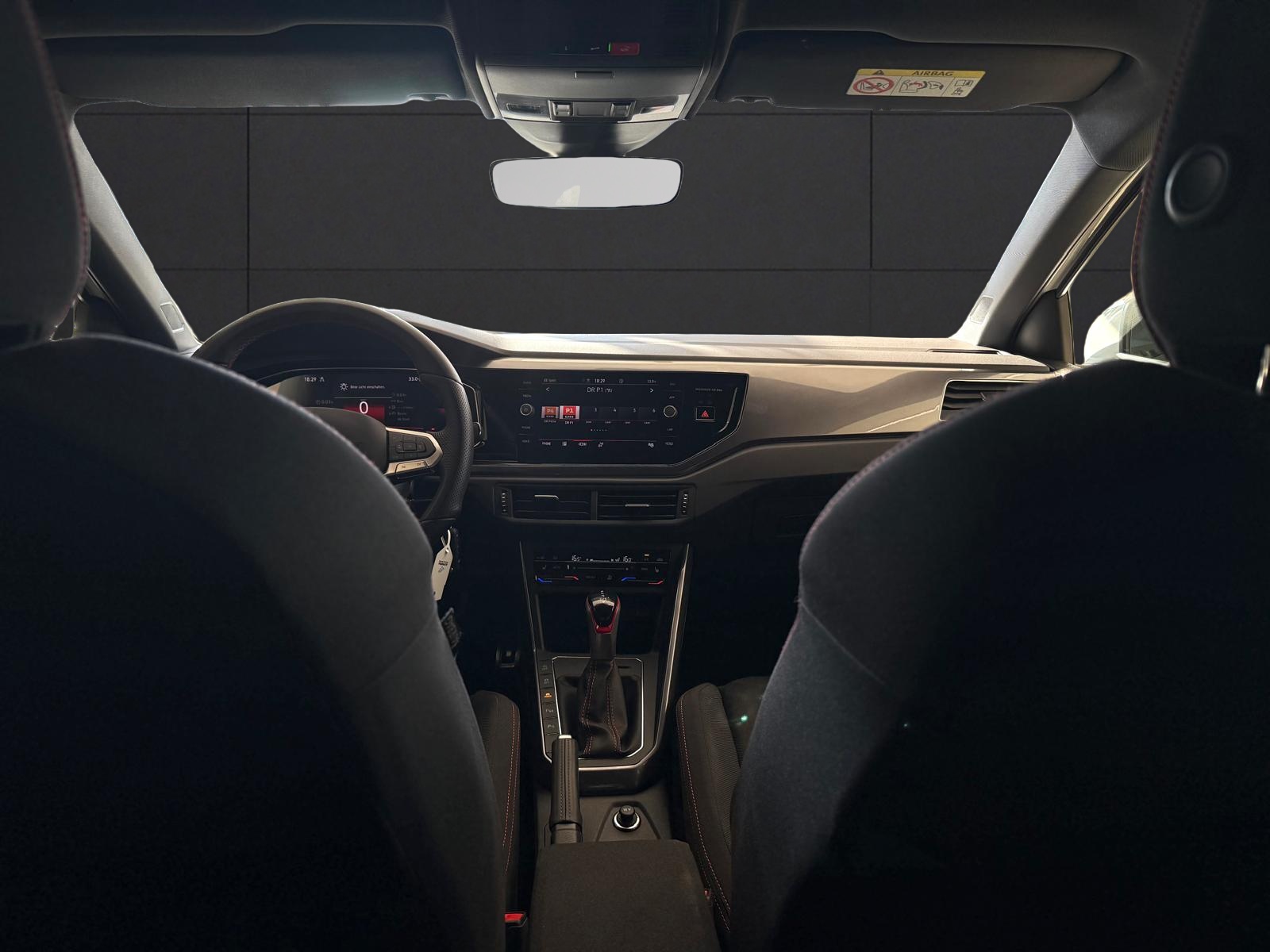 VW Polo 2.0 TSI GTI DSG-image-19