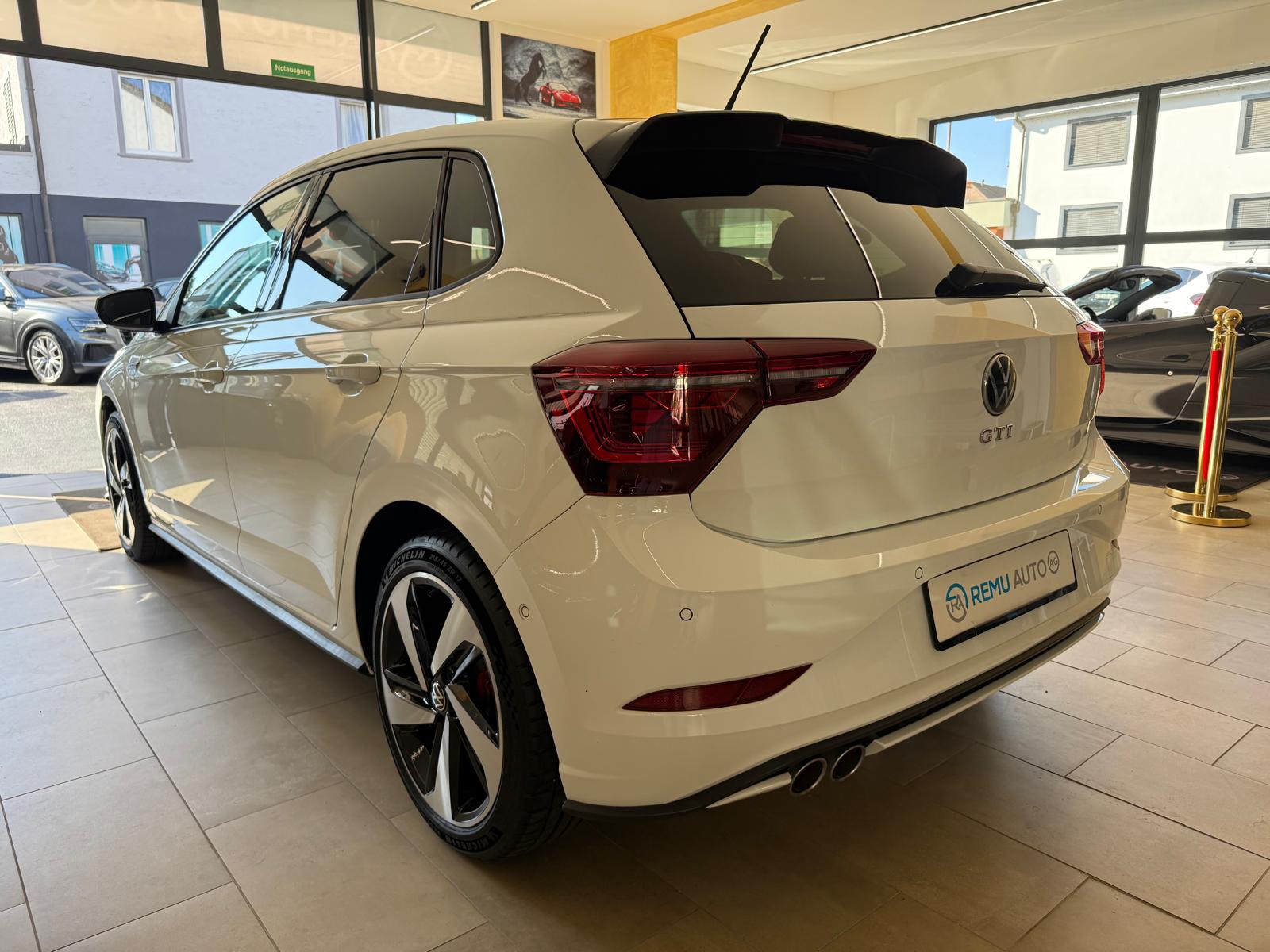 VW Polo 2.0 TSI GTI DSG-image-5
