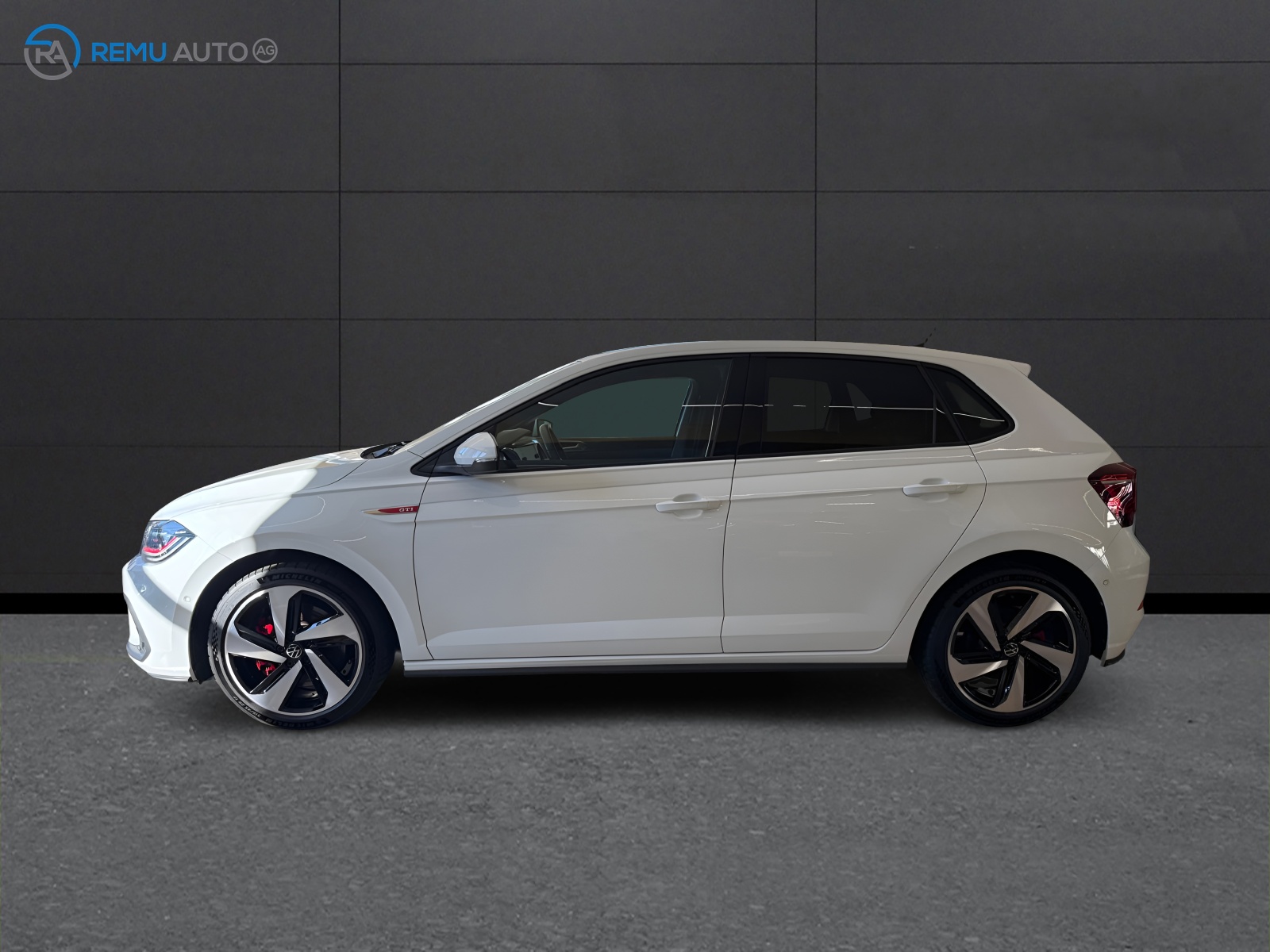VW Polo 2.0 TSI GTI DSG-image-7