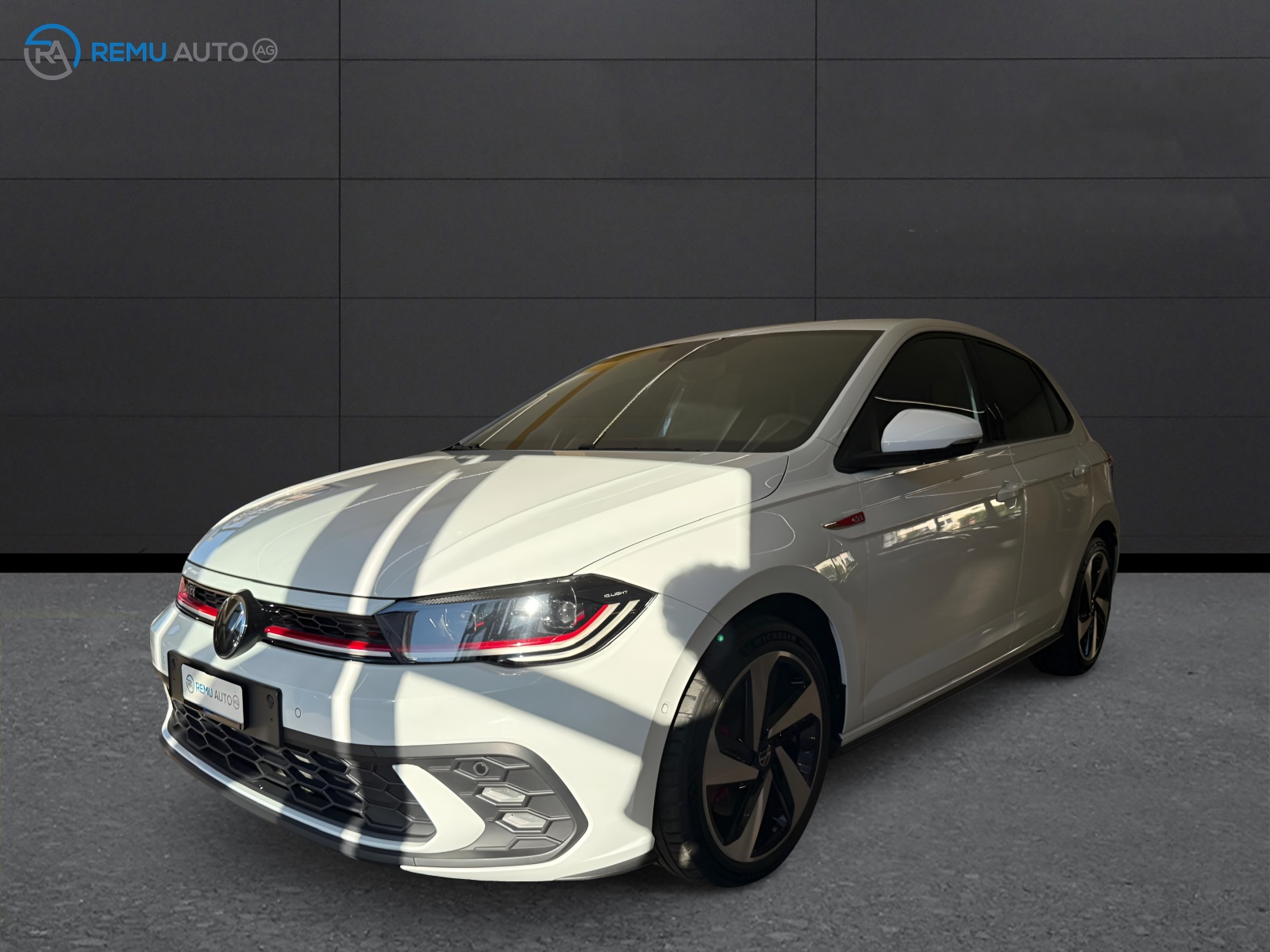 VW Polo 2.0 TSI GTI DSG-image-8