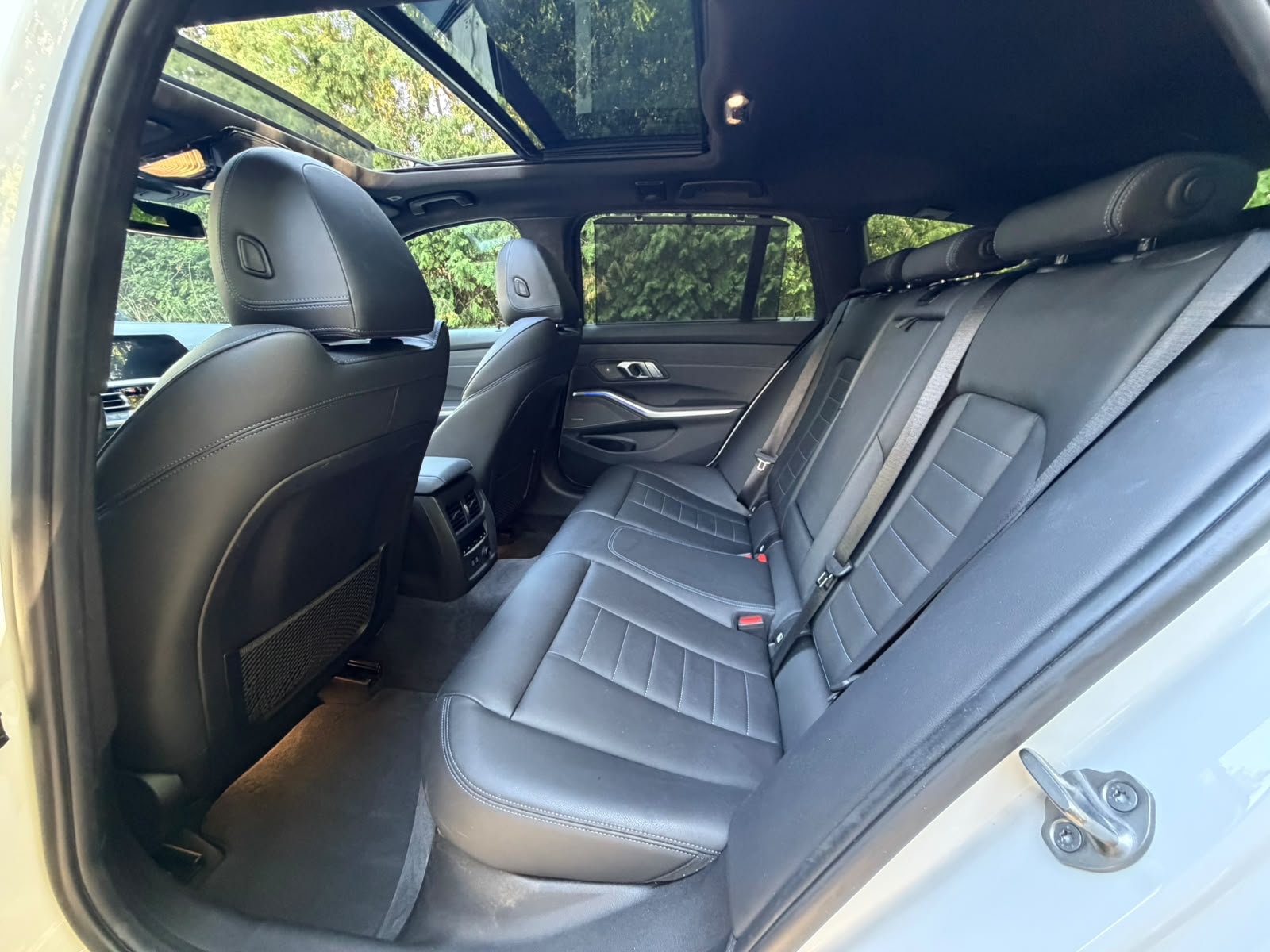 BMW M340i xDriveTouring Steptronic M Sport Dähler ESD-image-11