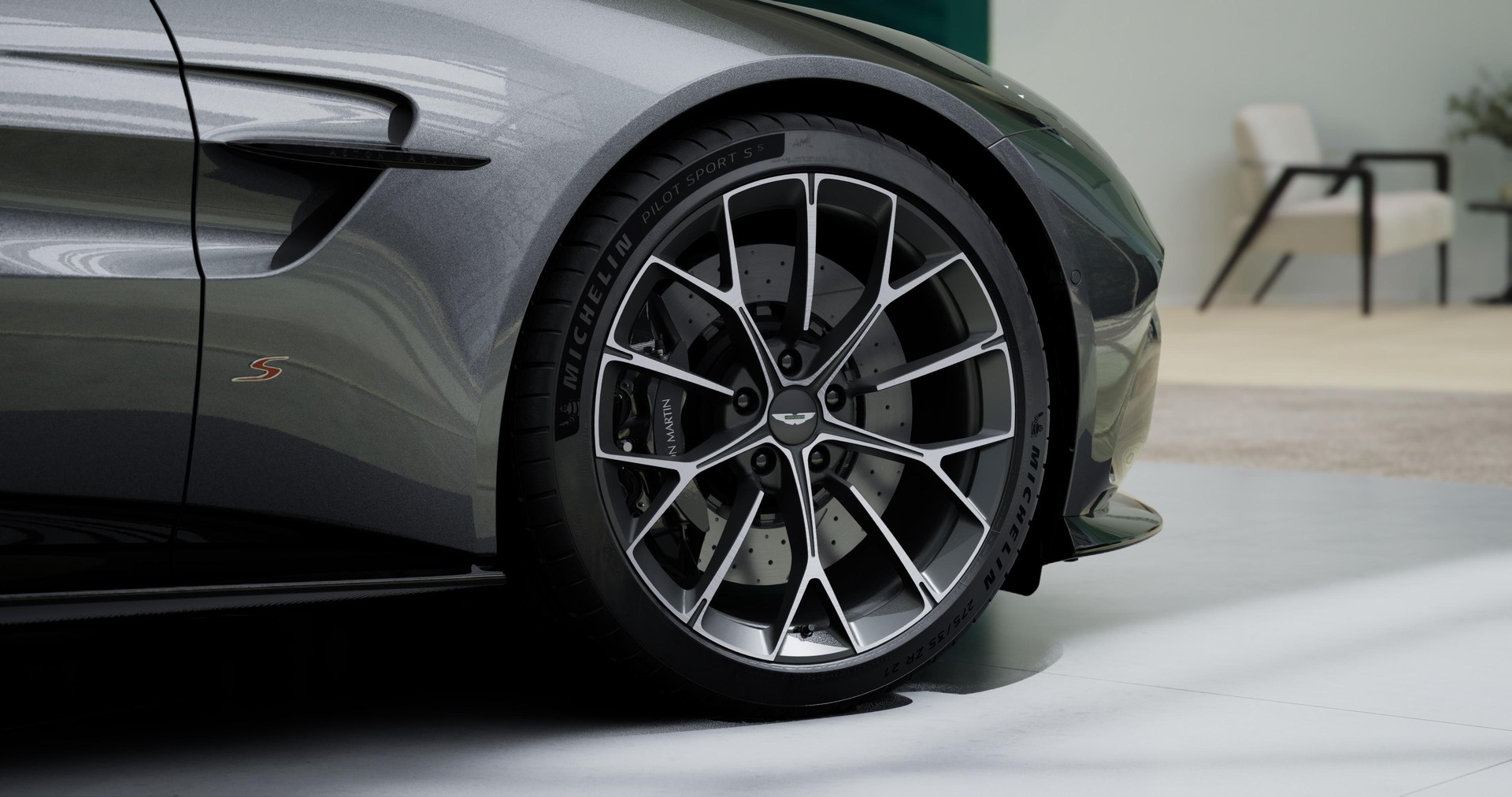 ASTON MARTIN V8 Vantage Roadster 4.0 S V8 Bi-Turbo-image-7