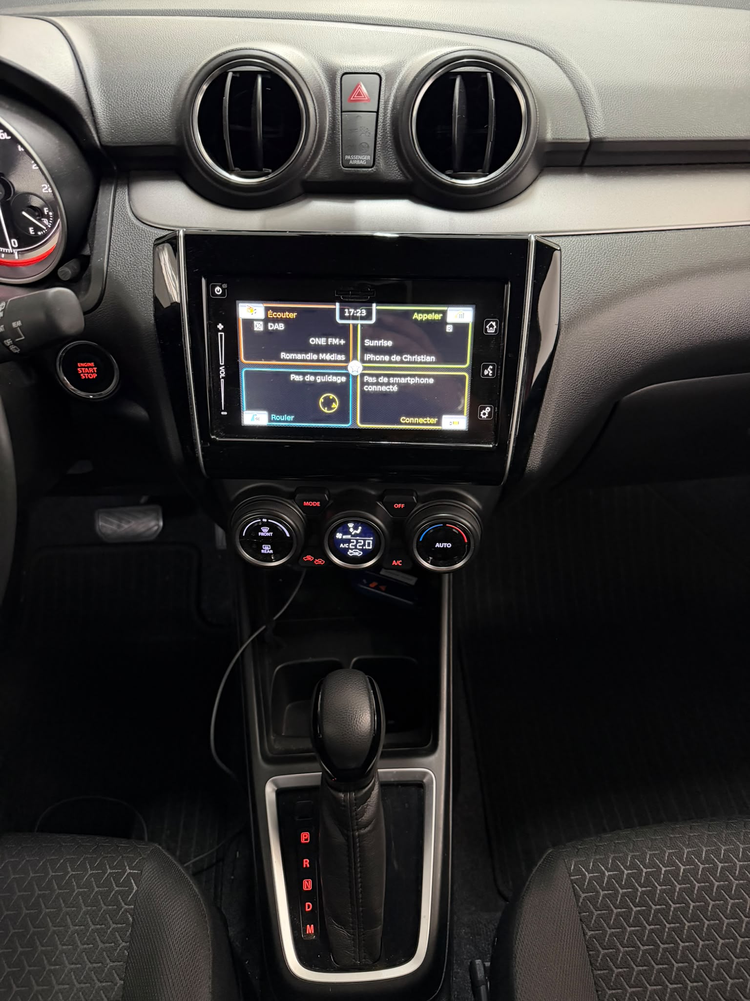 SUZUKI Swift 1.2 Compact Top Hybrid CVT-image-13