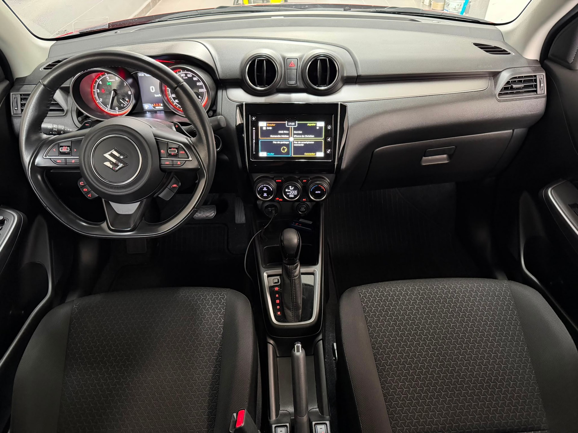 SUZUKI Swift 1.2 Compact Top Hybrid CVT-image-12