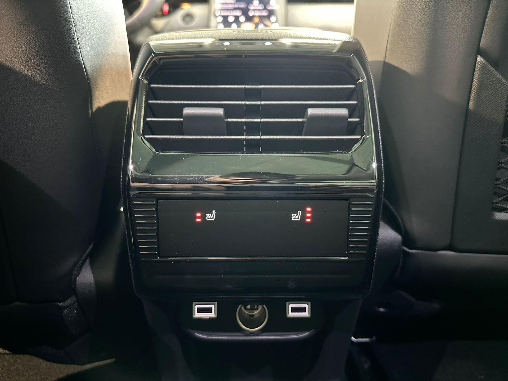 CITROEN e-C5 Aircross Max-image-23