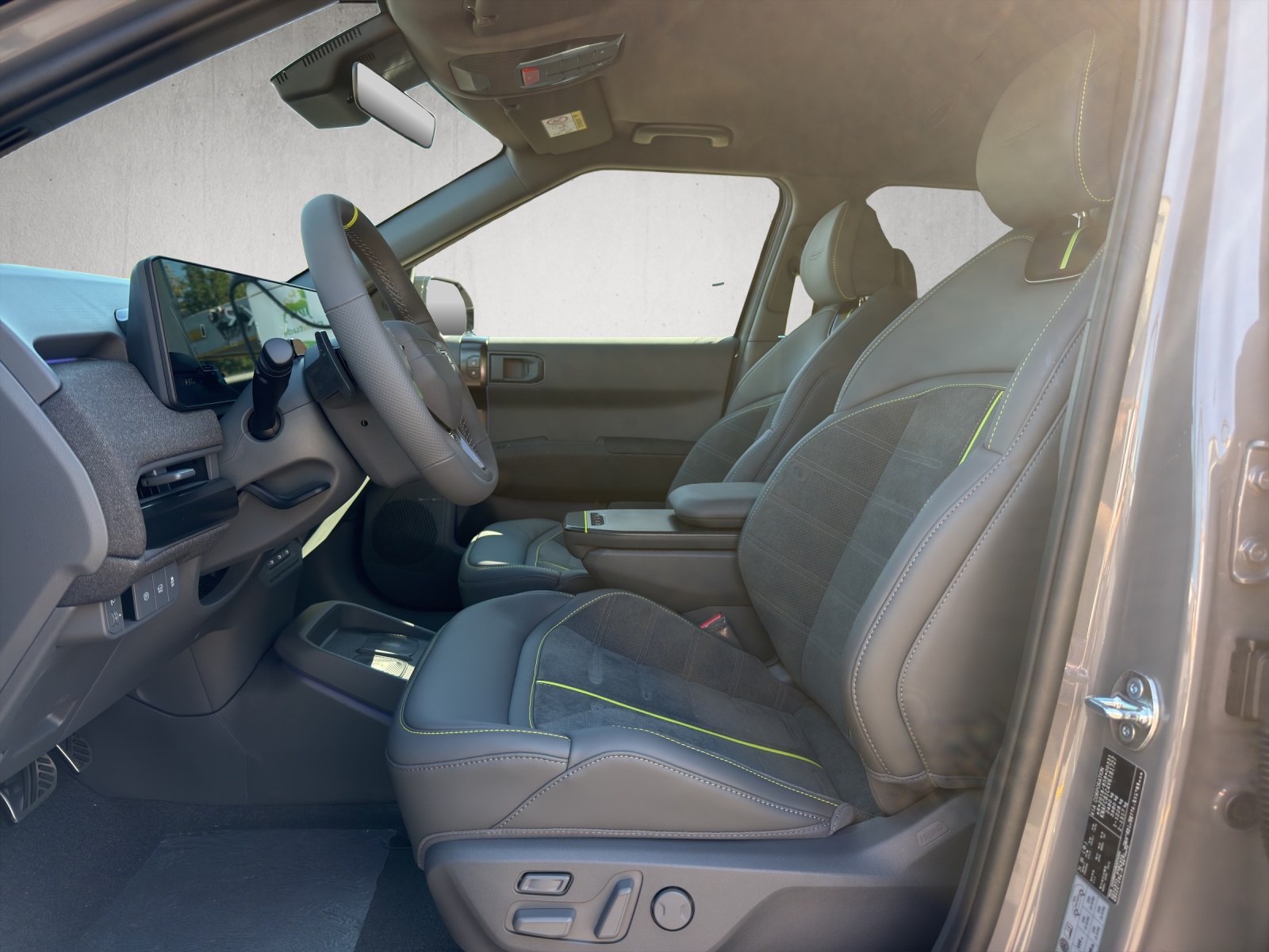 KIA EV3 81 kWh GT 4x4-image-10