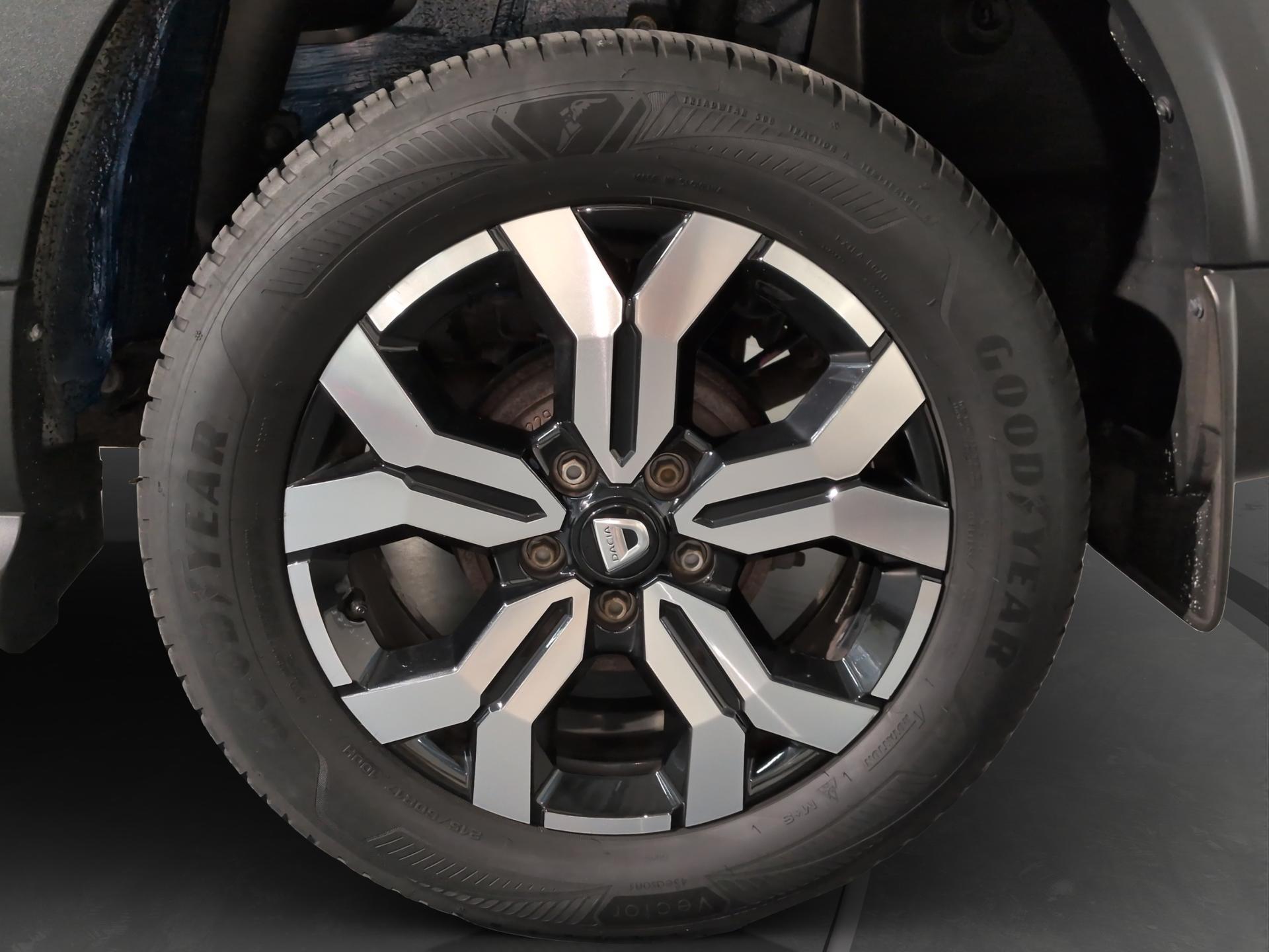 DACIA Duster TCe 150 Prestige 4x4-image-24