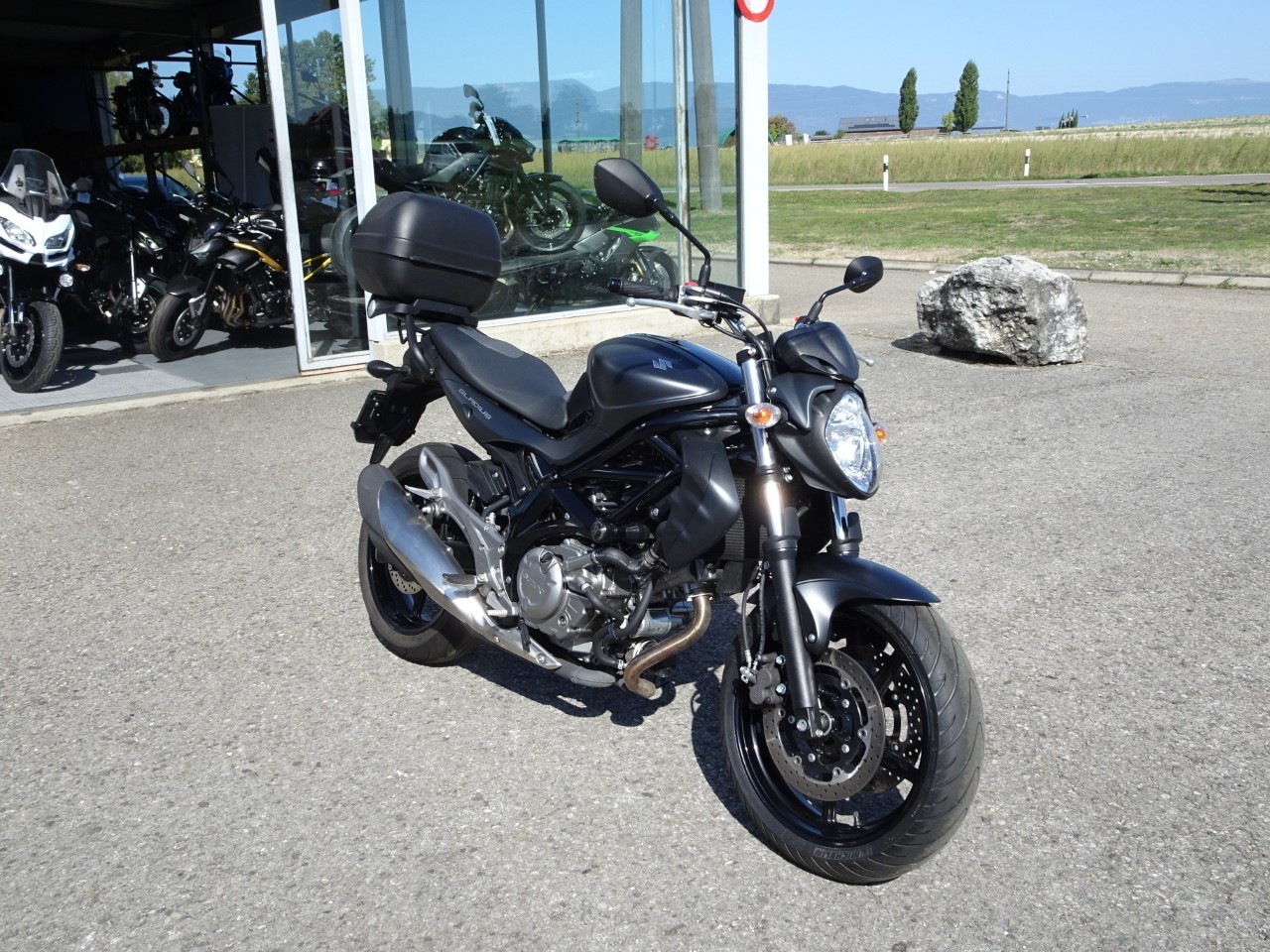 SUZUKI SFV 650 Gladius ABS-image-1