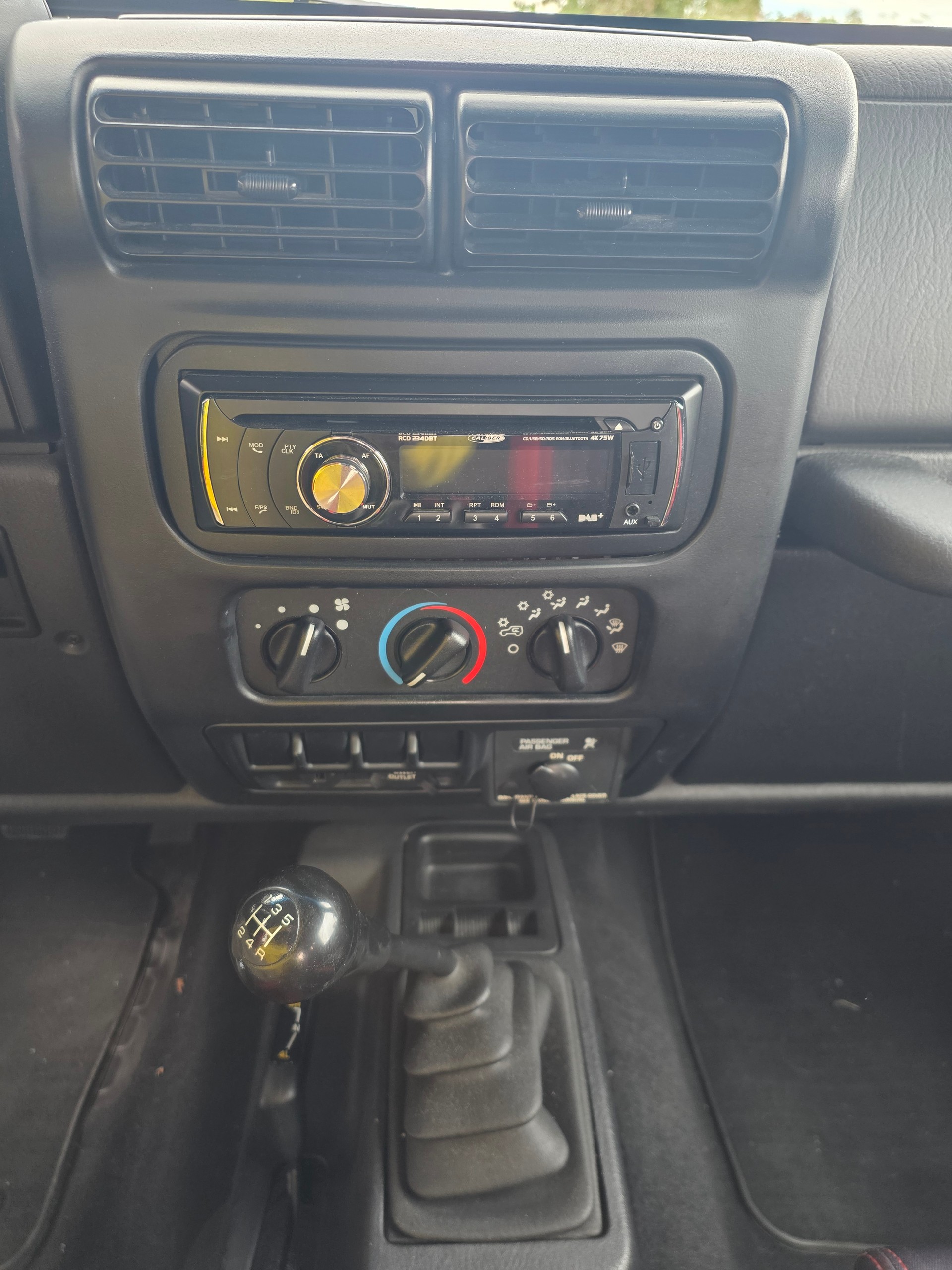 JEEP 2.4 Sport-image-15