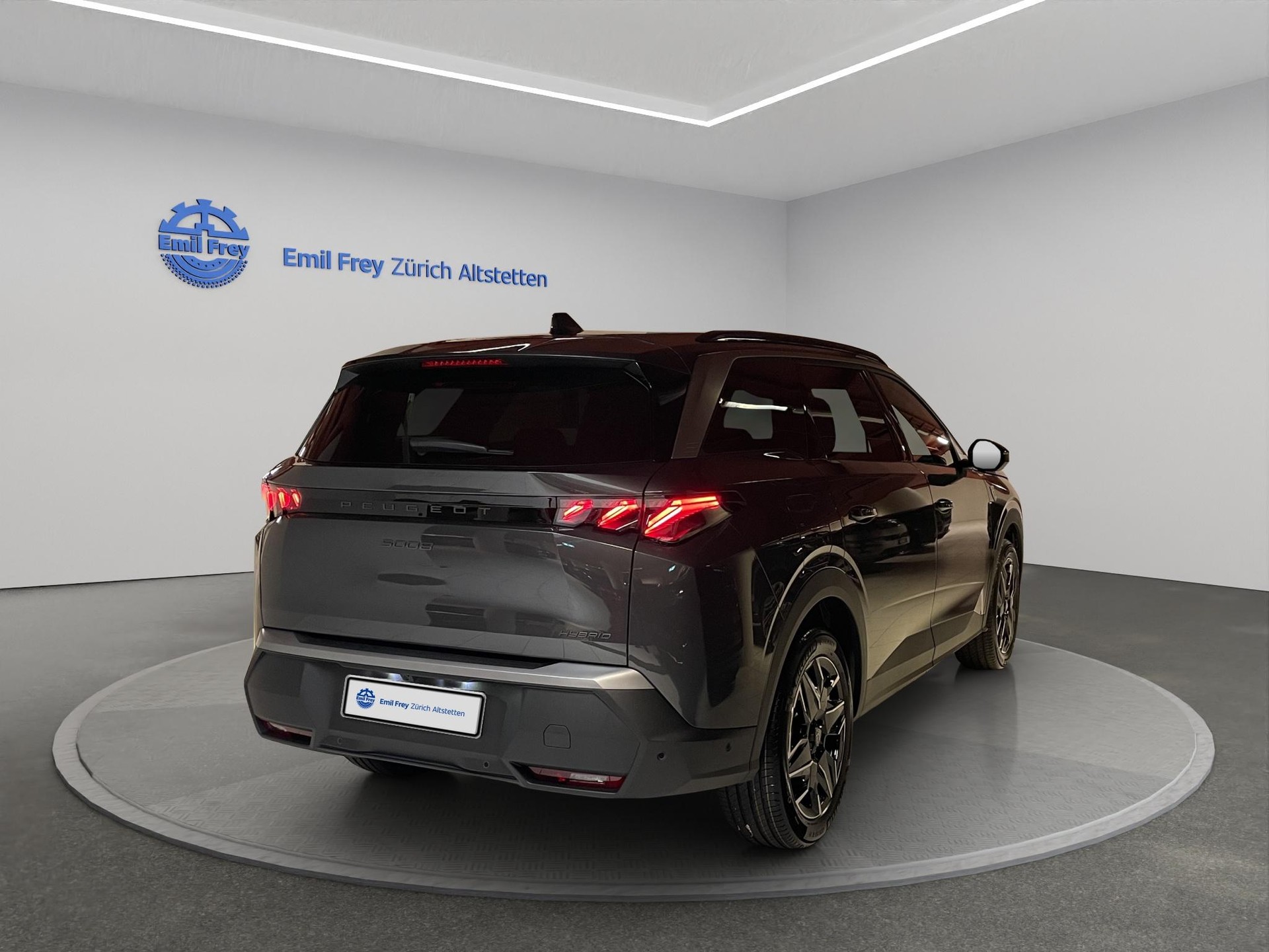 PEUGEOT 5008 1.2 Hybrid GT-showroom-element-2