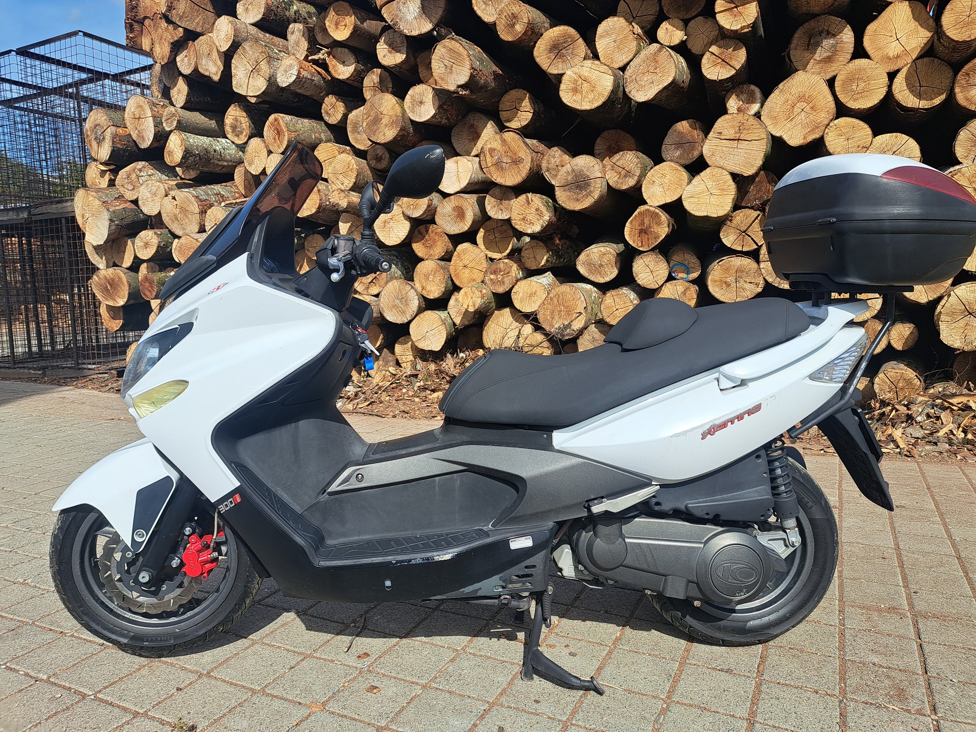 KYMCO Xciting 300 R i-image-7
