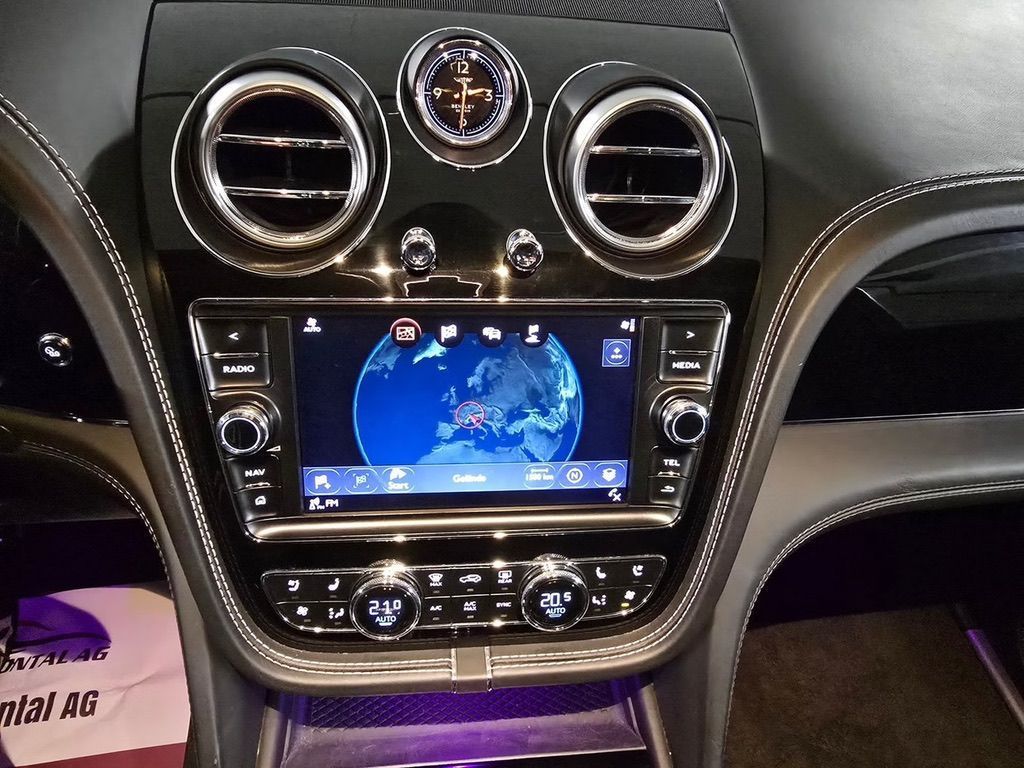 BENTLEY Bentayga W12-image-22