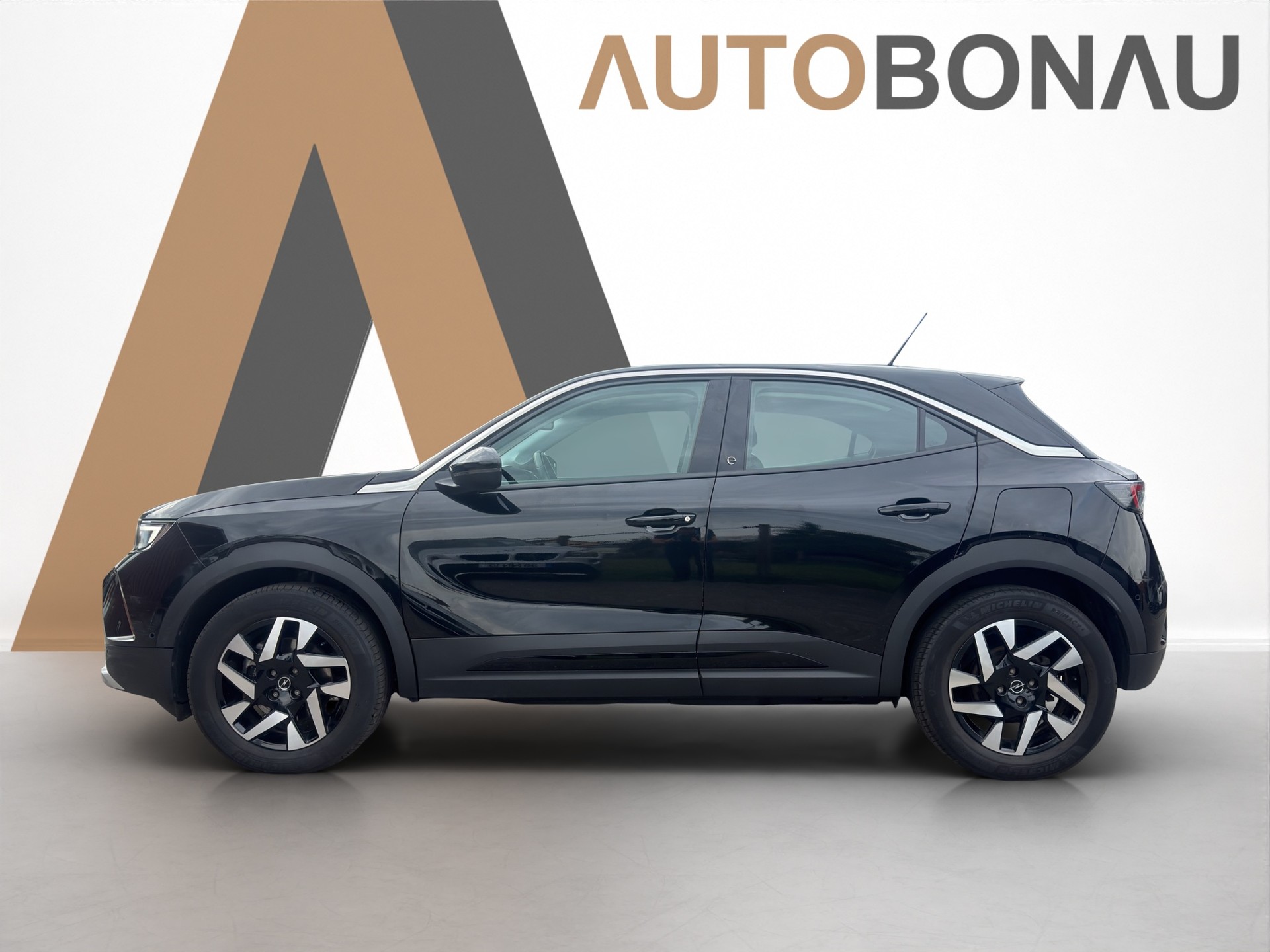 OPEL MOKKA-E Elegance-showroom-element-1