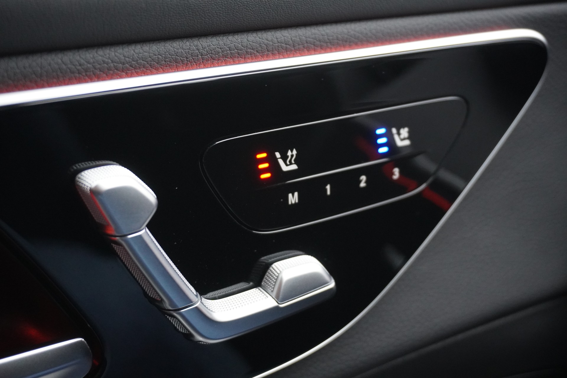 MERCEDES-BENZ GLC 220 d 4Matic 9G-Tronic AMG-LINE!!!-image-39