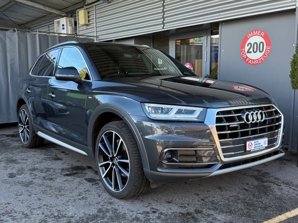 AUDI Q5 40 TDi quattro S line-showroom-element-1