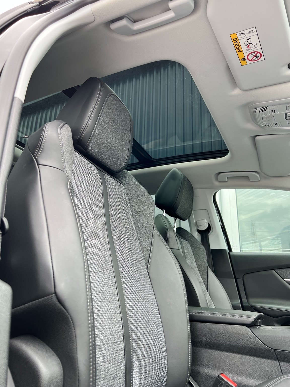 PEUGEOT 3008 1.6 THP Allure EAT-image-22
