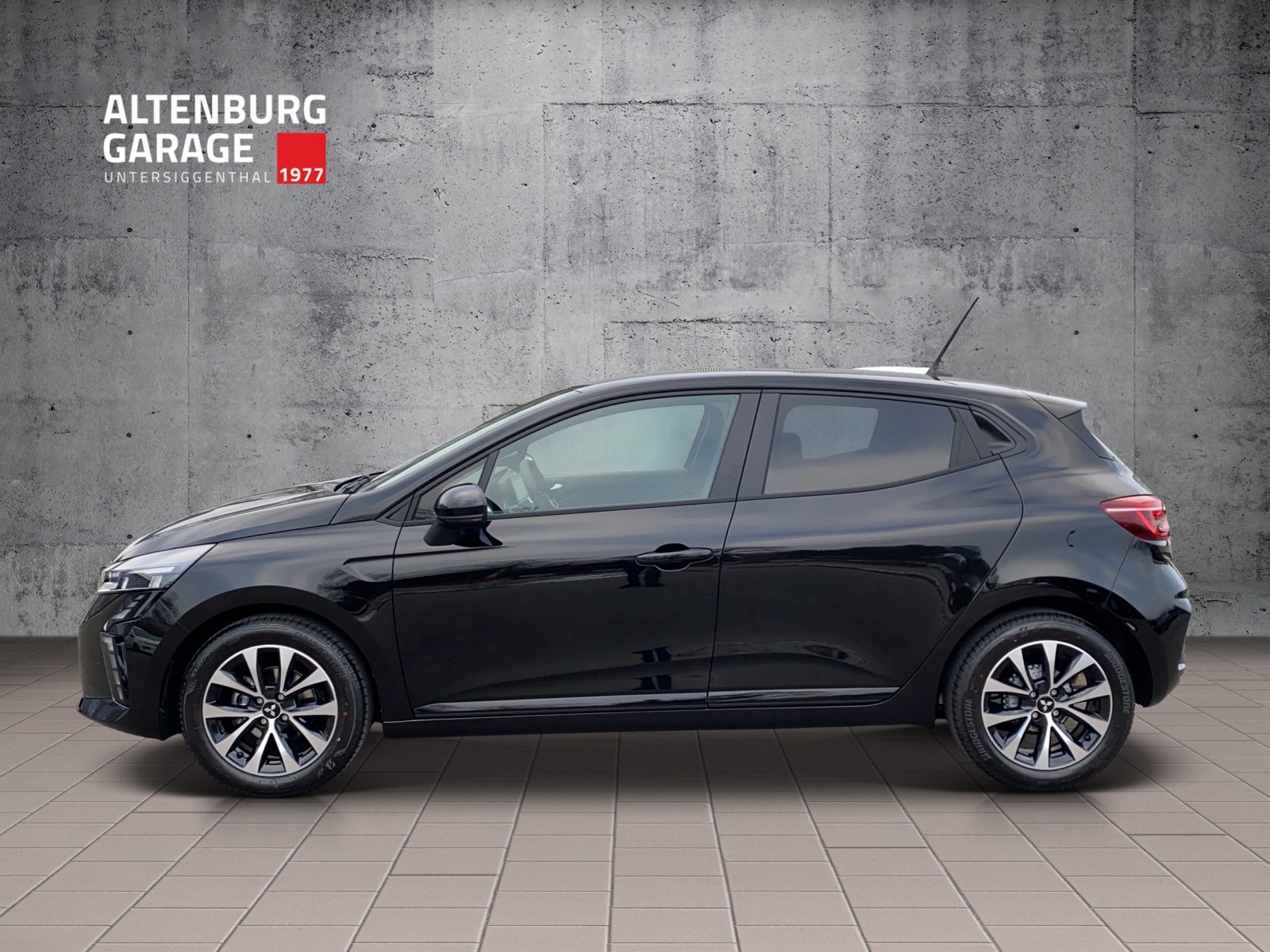 MITSUBISHI Colt 1.0 Invite+-showroom-element-1
