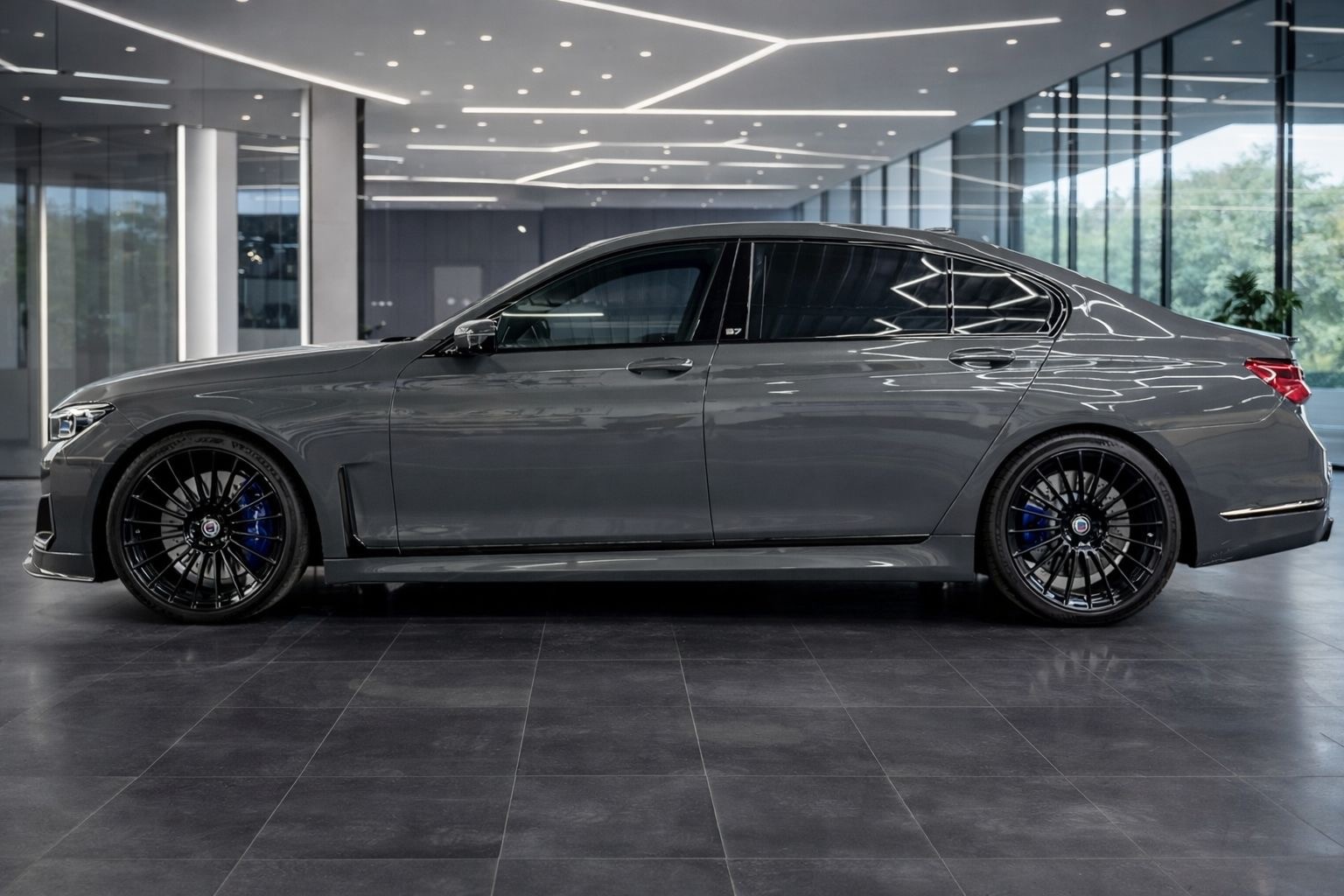 BMW-ALPINA B7 L BiTurbo 4.4 V8 xDrive Switch-Tronic-image-2