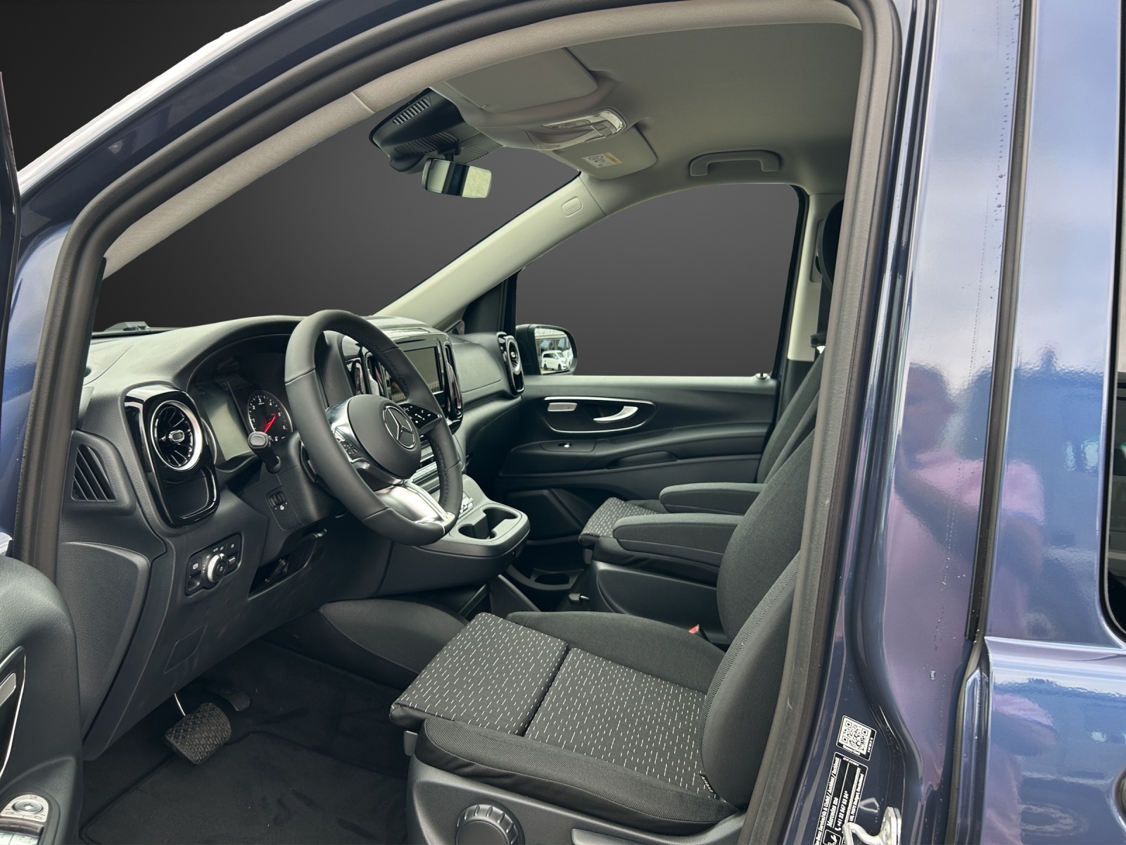 MERCEDES-BENZ Vito 116 CDI Lang Tourer 9G-Tronic 4M Select-image-6