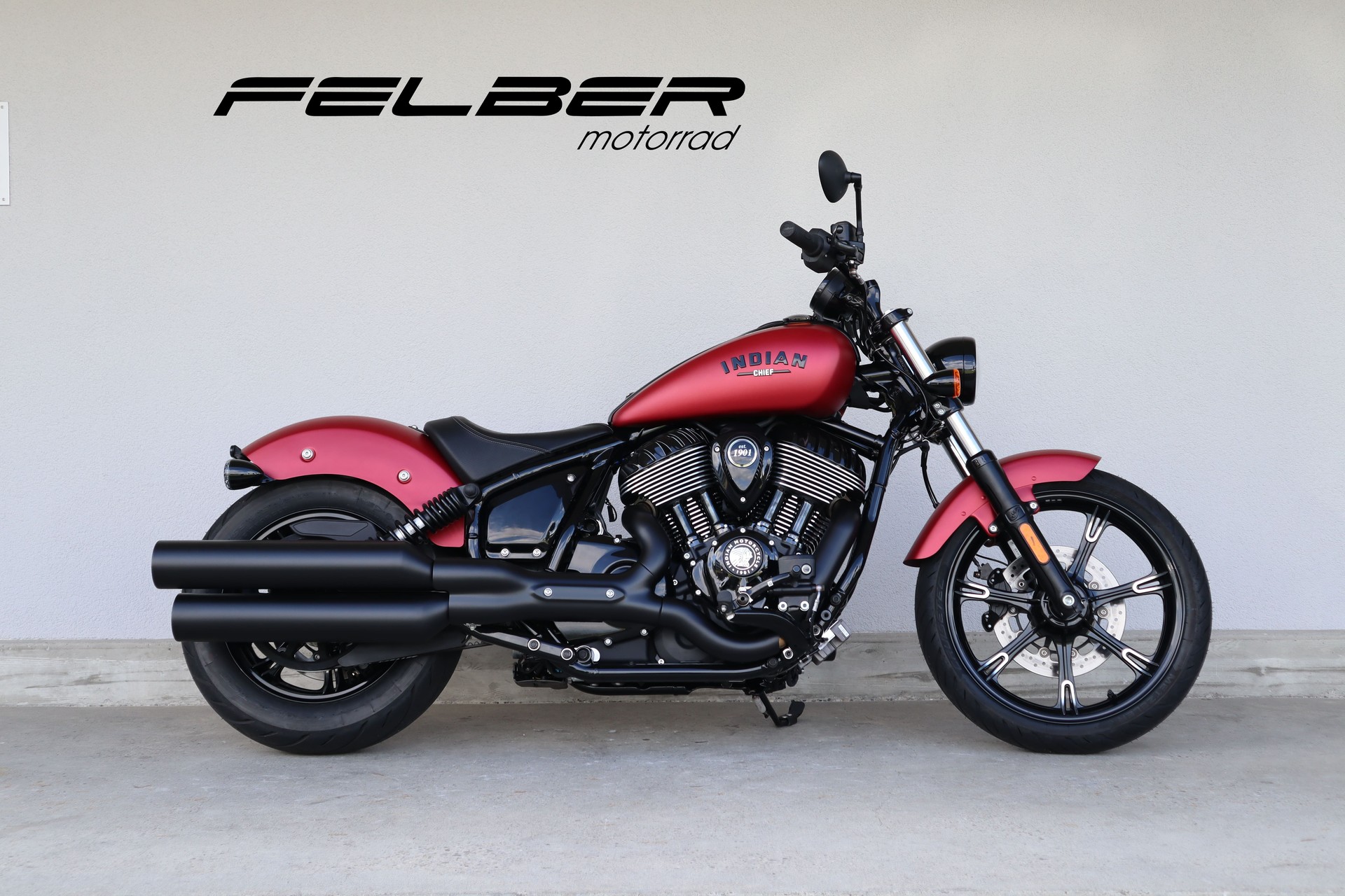 INDIAN Chief Dark Horse-image-0