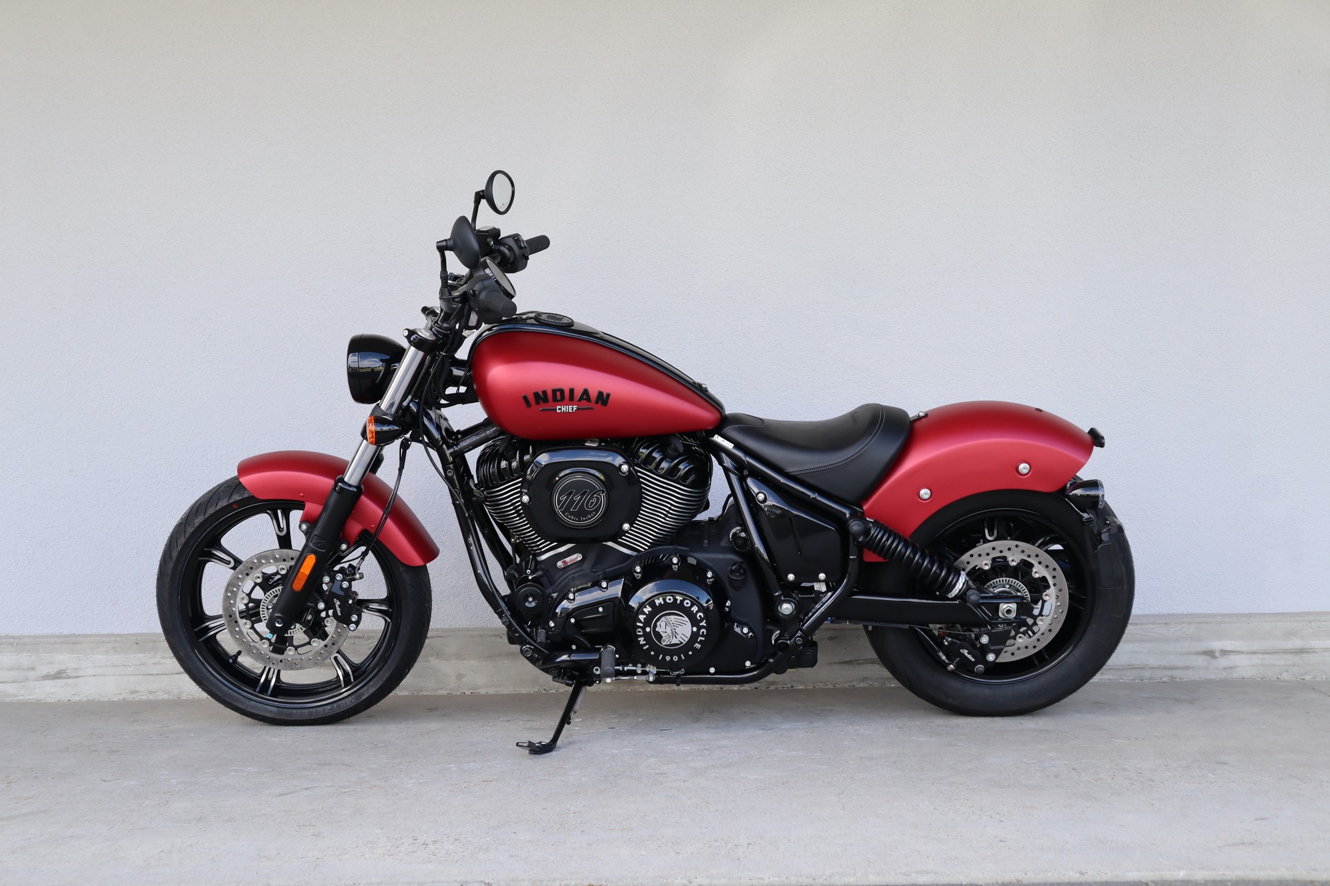 INDIAN Chief Dark Horse-image-3