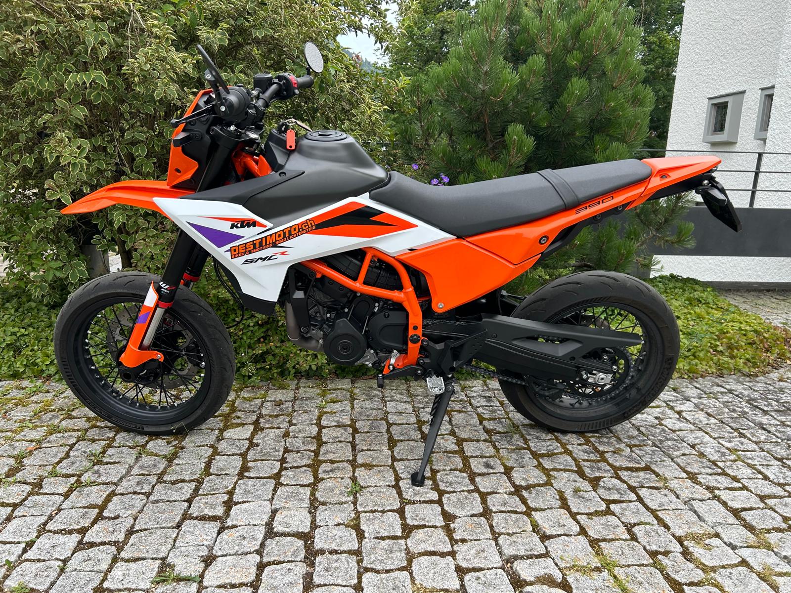 KTM SMC R-image-1