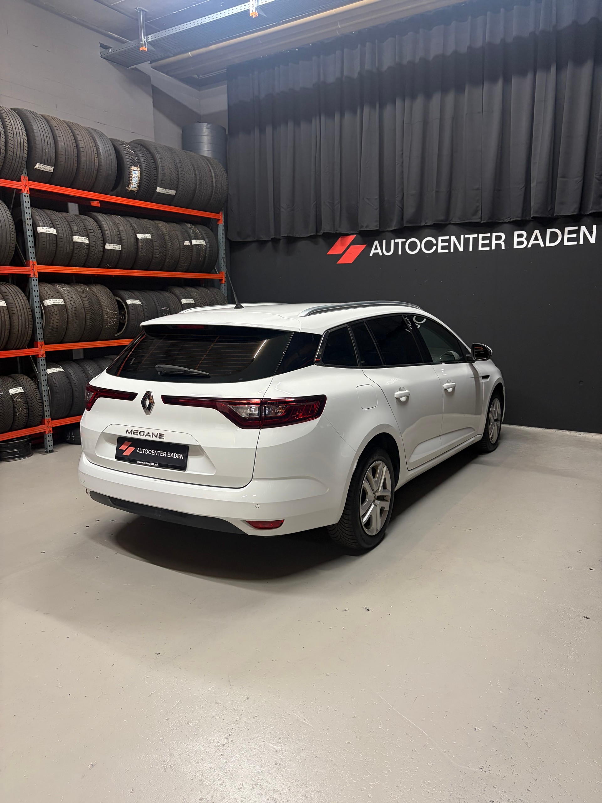 RENAULT Mégane Grandtour 1.5 dCi Business EDC-image-6