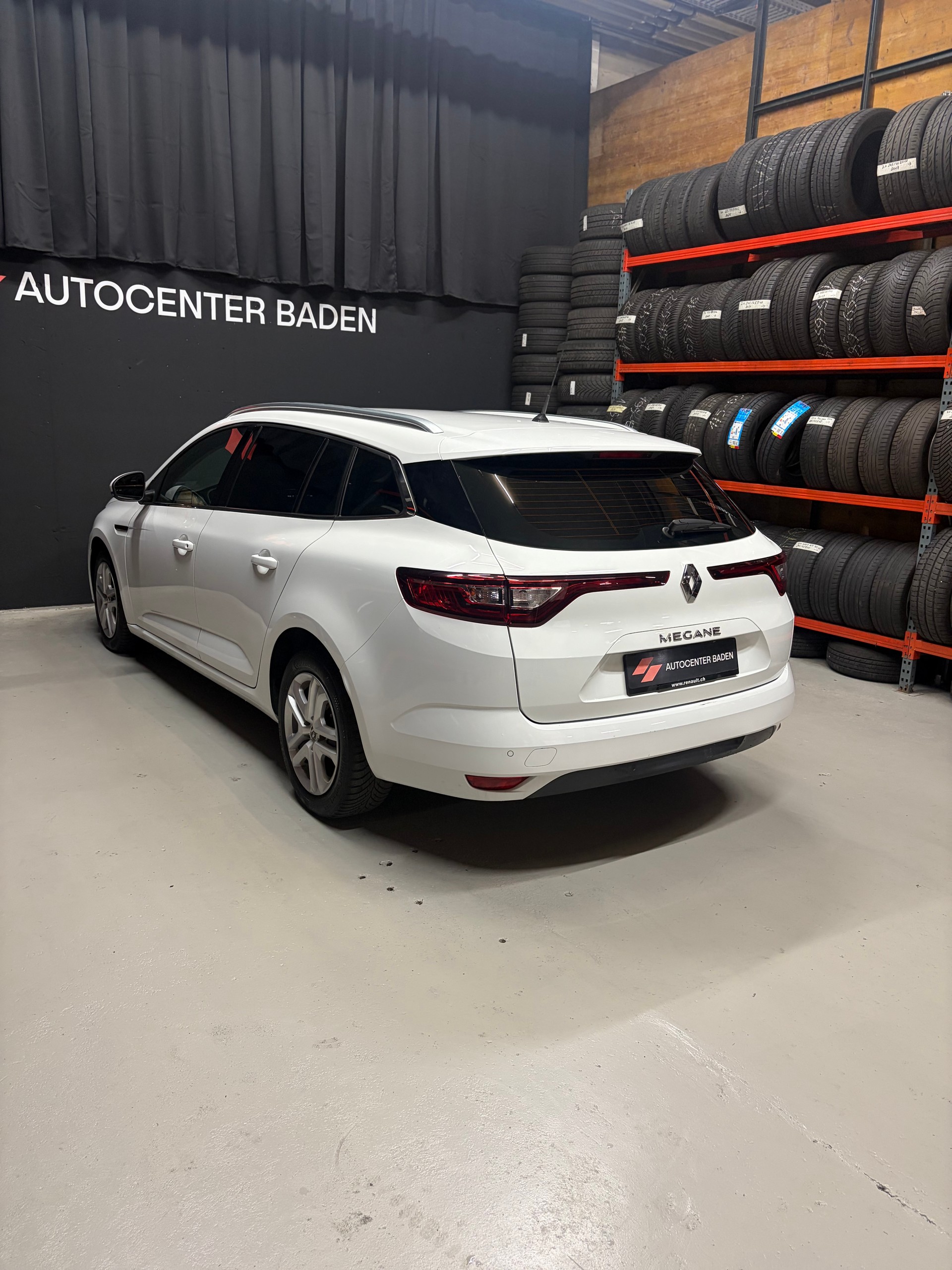 RENAULT Mégane Grandtour 1.5 dCi Business EDC-image-4